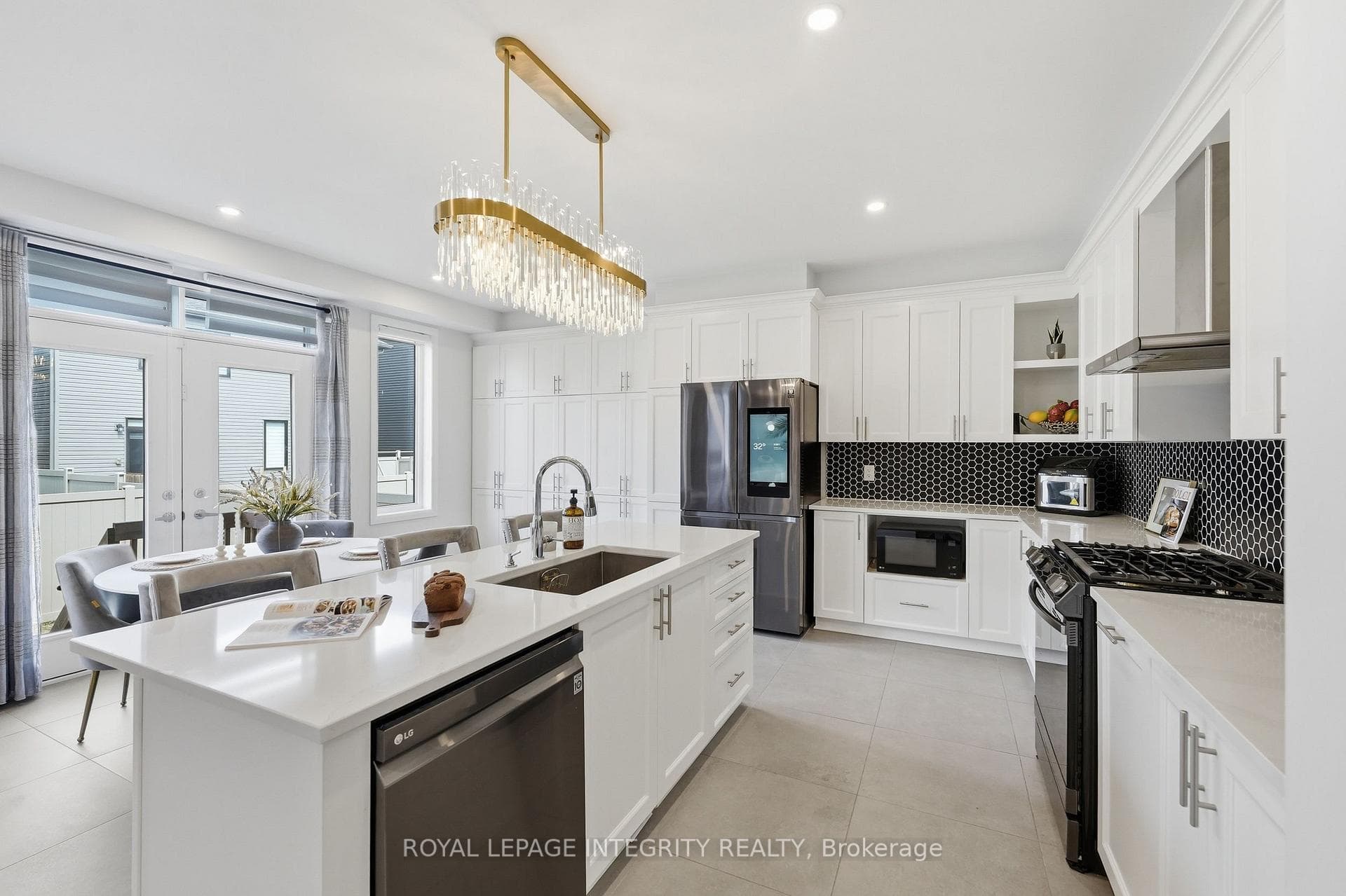 90 Coco Place photo 22