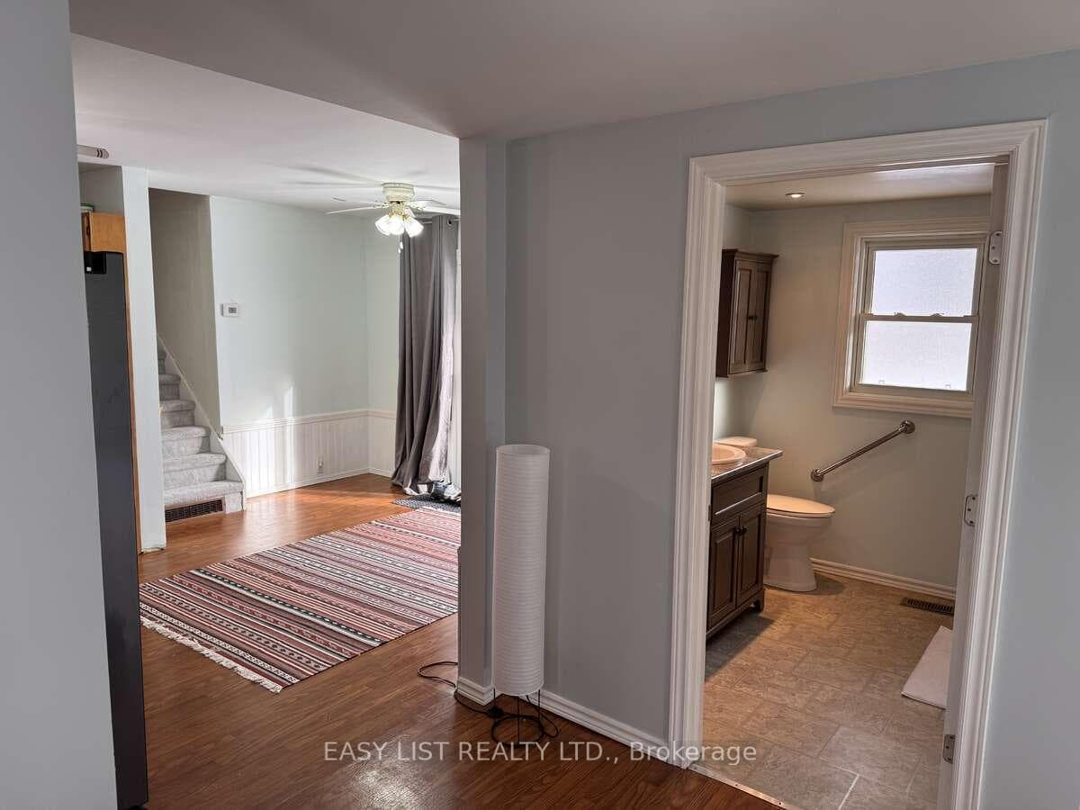 3104 St Clair Parkway photo 11
