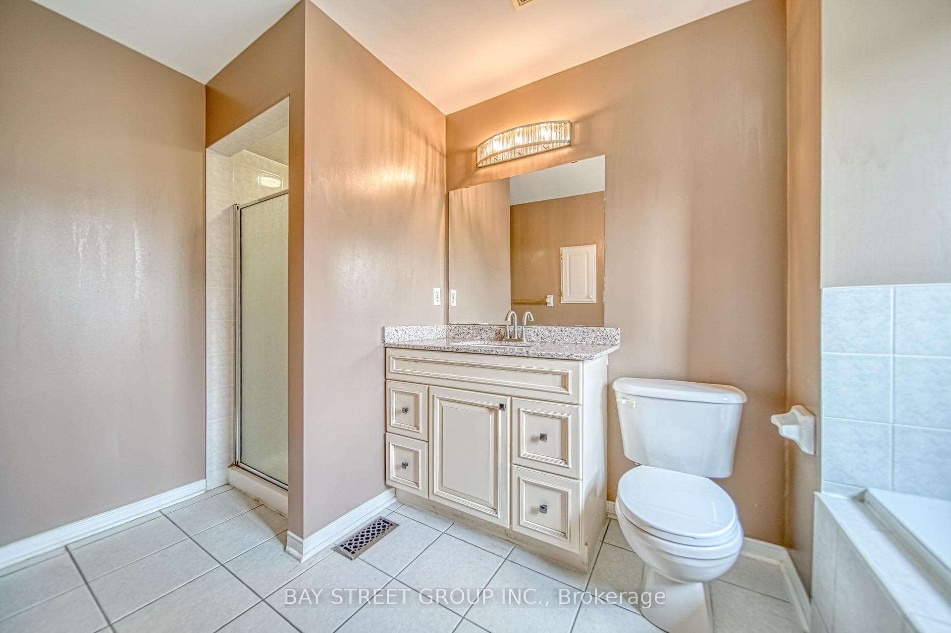 77 Weatherill Road photo 23