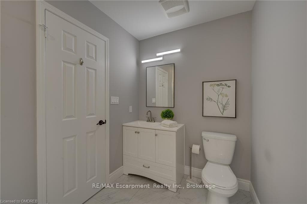 524 CAVERHILL Crescent photo 23