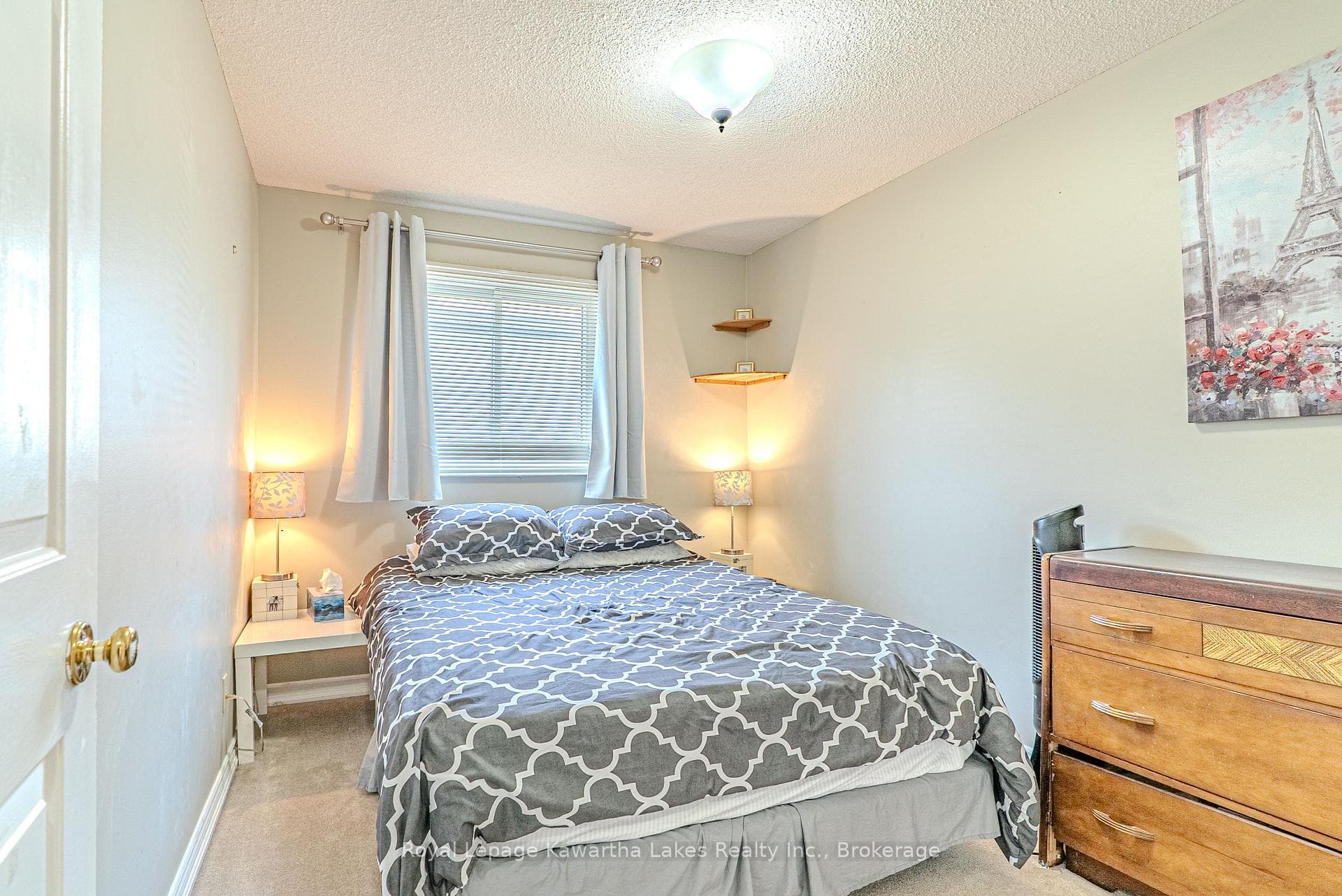38 Lipton Crescent photo 21