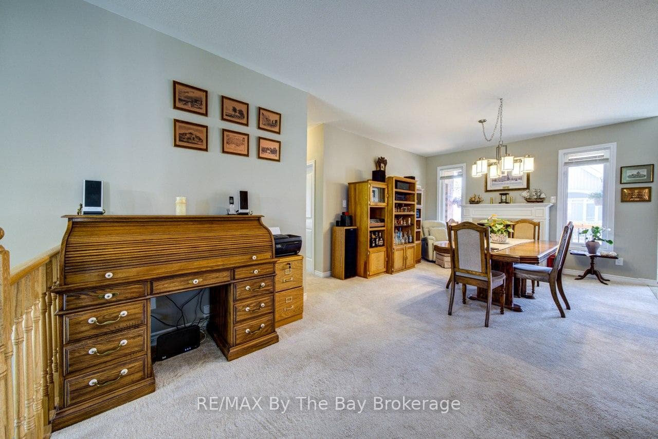 100 ALLEGRA Drive photo 11