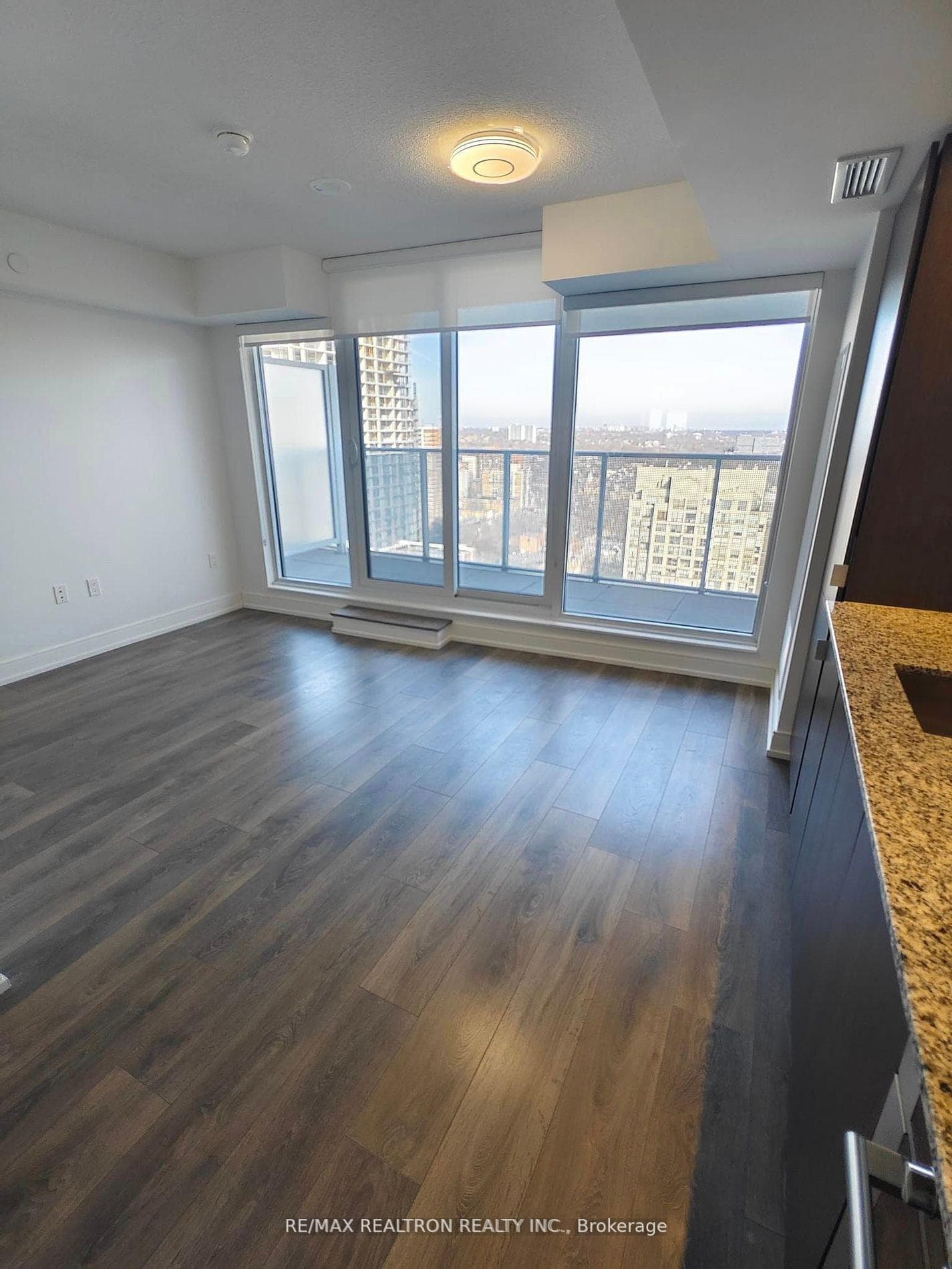 89 Mcgill Street Unit 2206 photo 11
