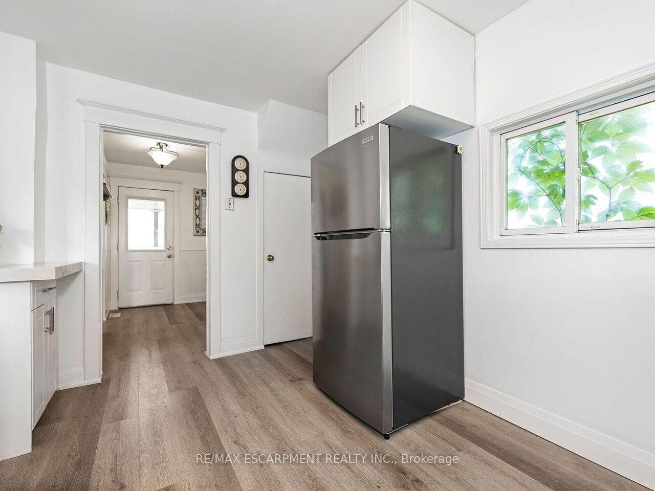 52 Stapleton Avenue photo 8