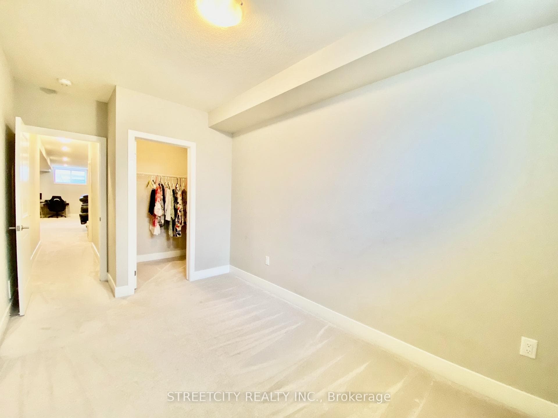 1375 Whetherfield Street Unit 92 photo 25