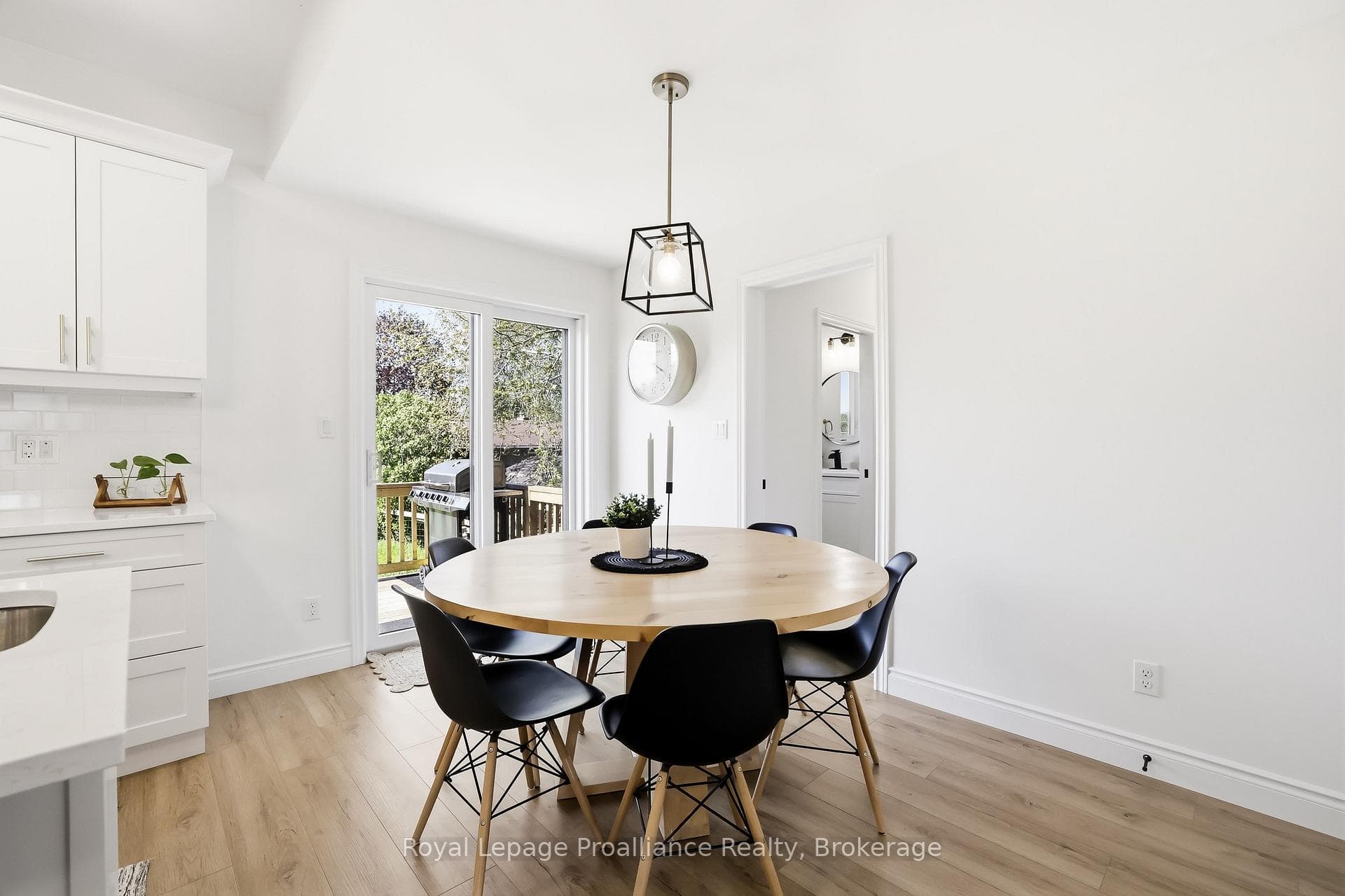 35 Rabbit Road photo 15