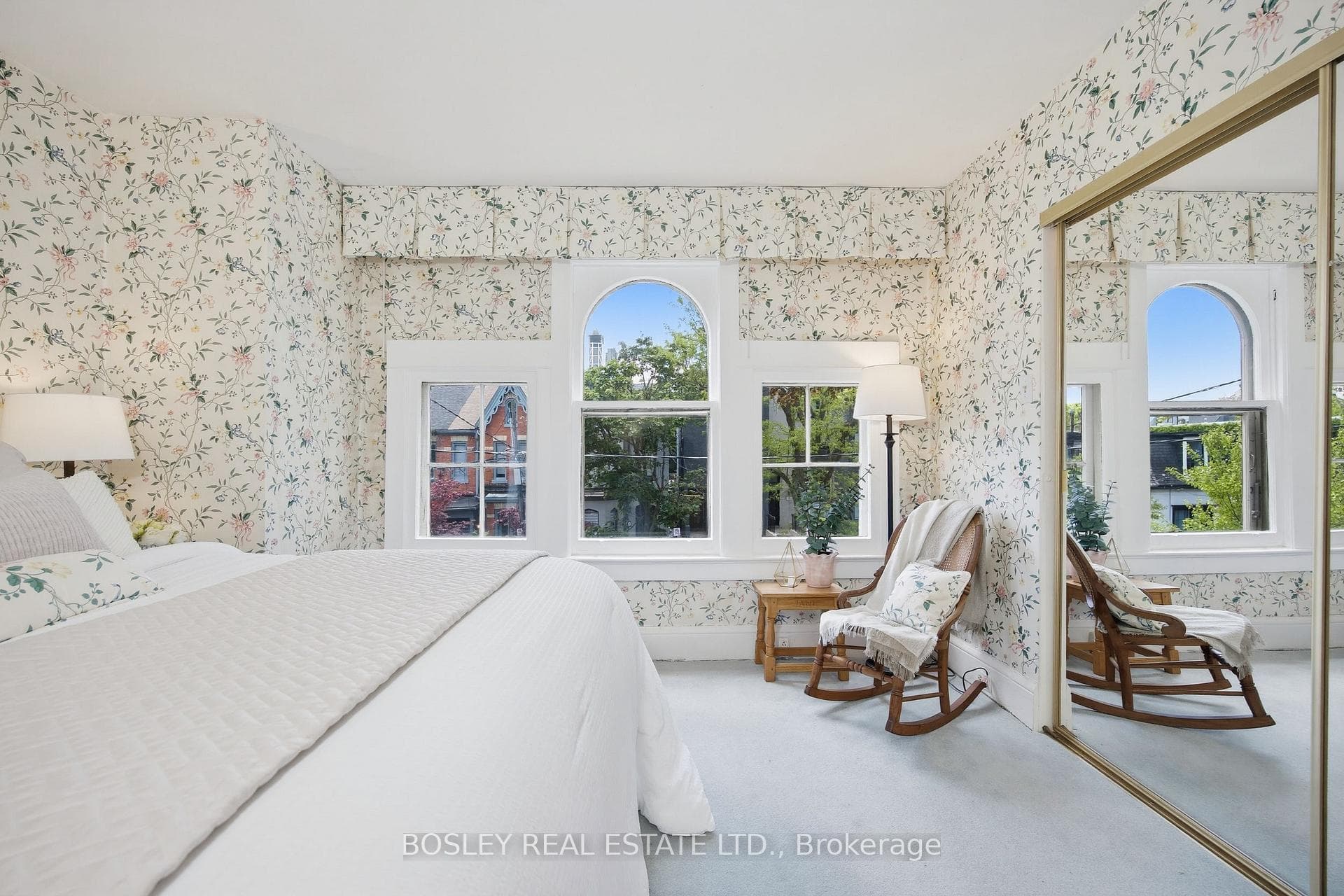 44 Birch Avenue photo 21