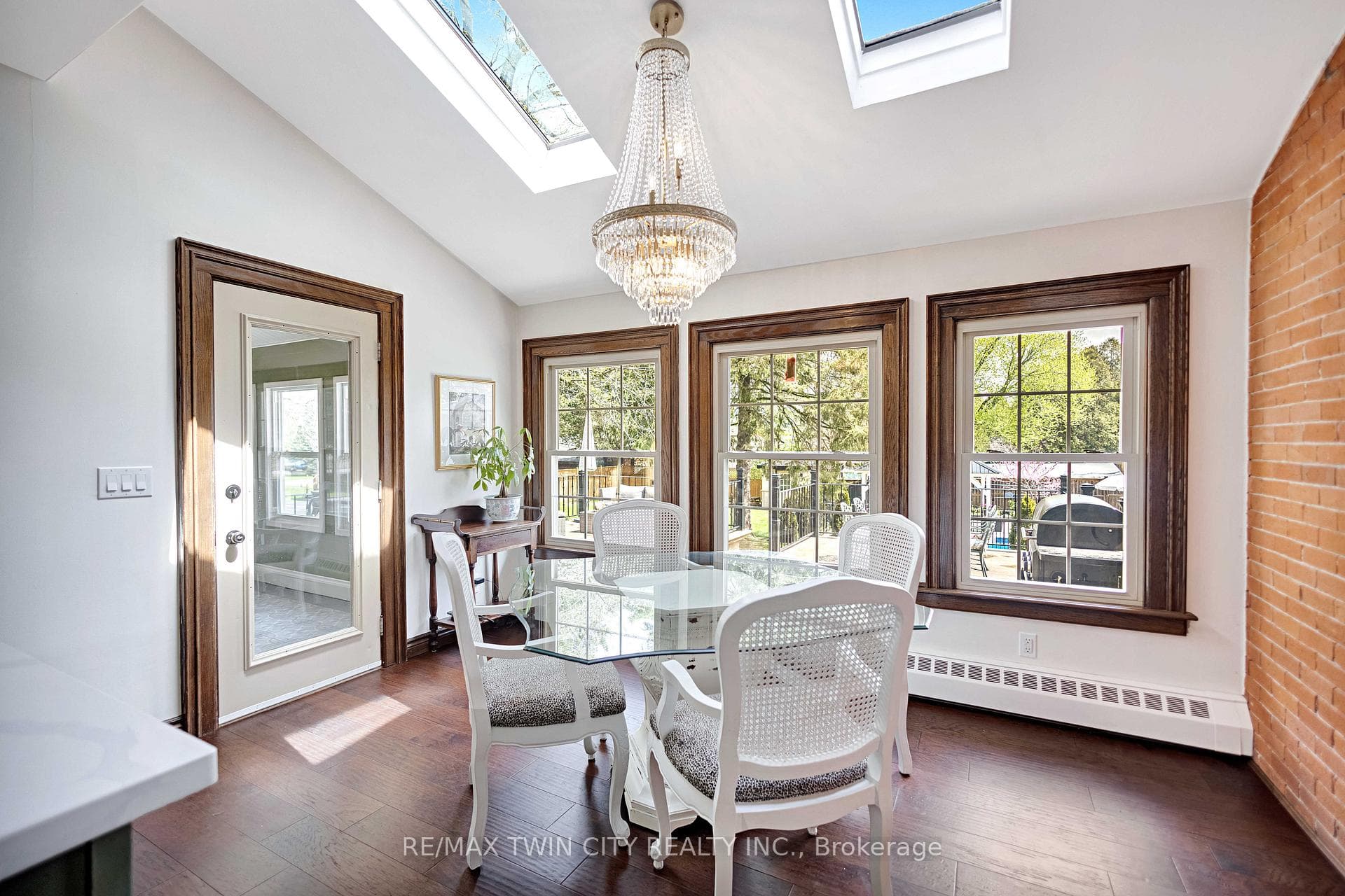 651 West Street photo 13