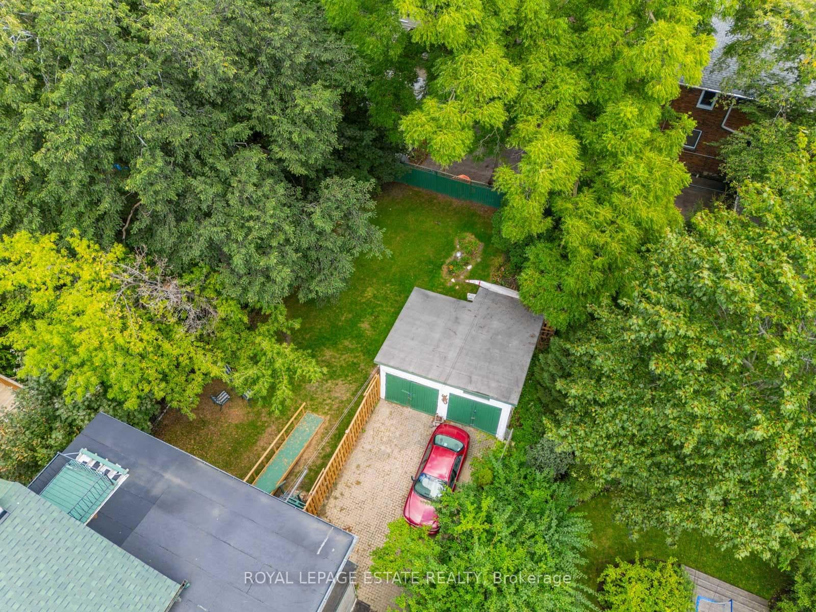 55 Leuty Avenue photo 42