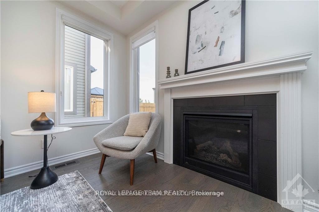 629 MONARDIA Way photo 8