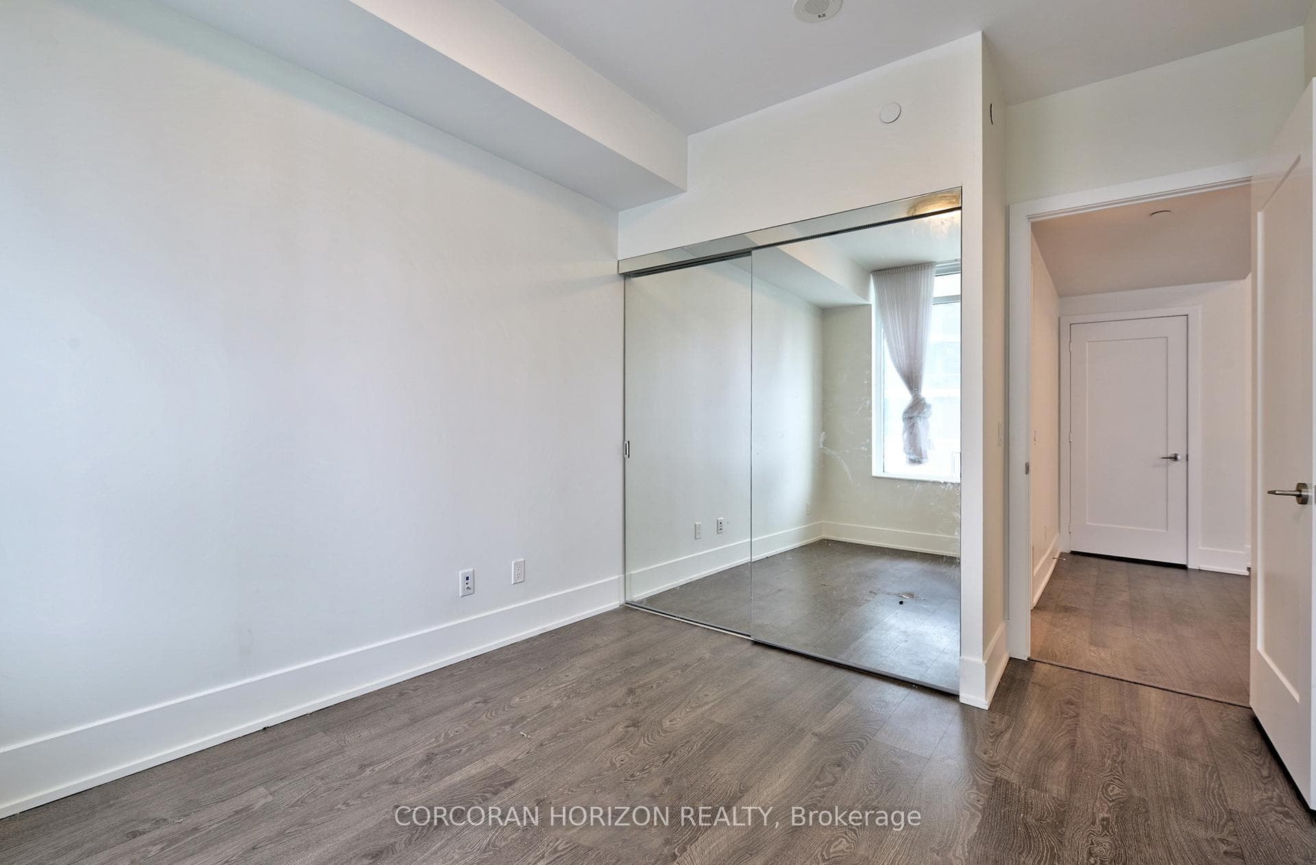 15 Merchants' Wharf N/A Unit 510 photo 11