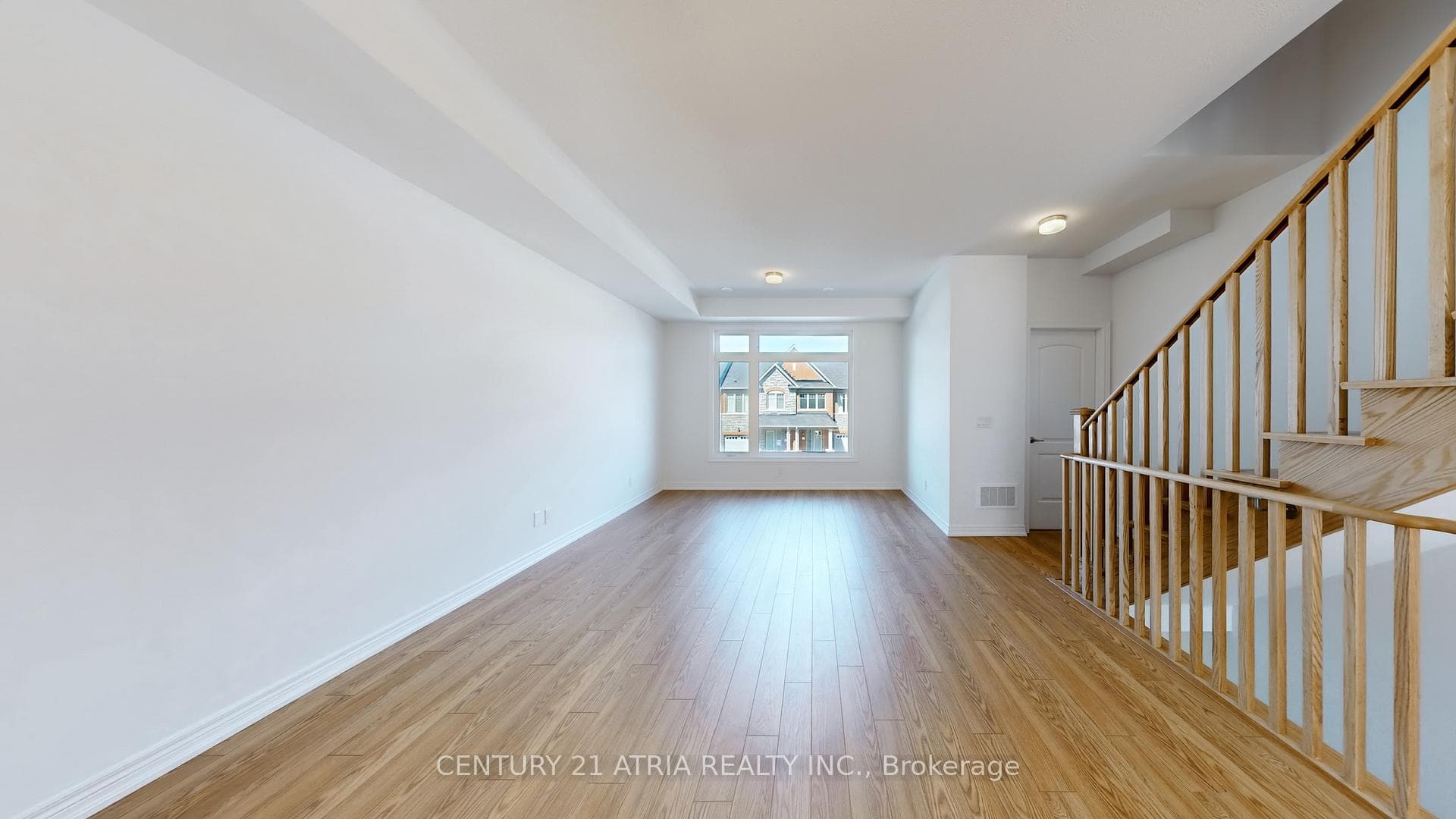 150 Lageer Drive photo 9