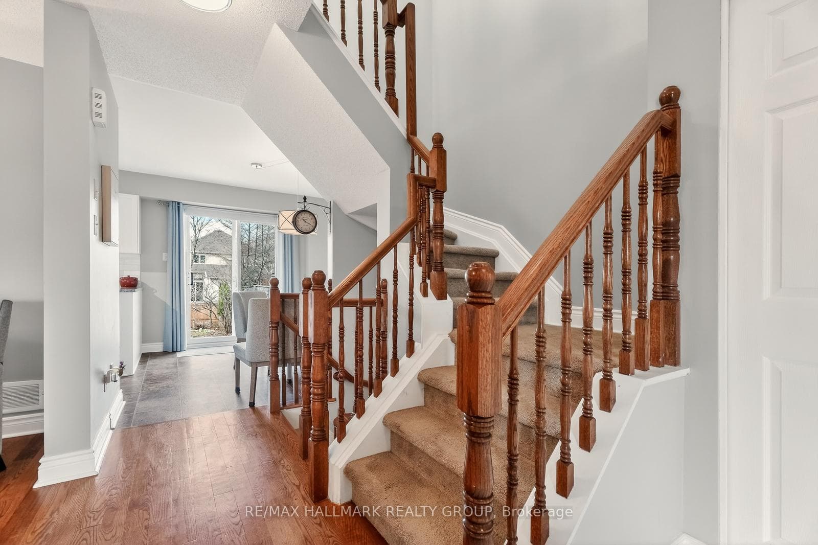 1464 BONNEVILLE Crescent photo 13
