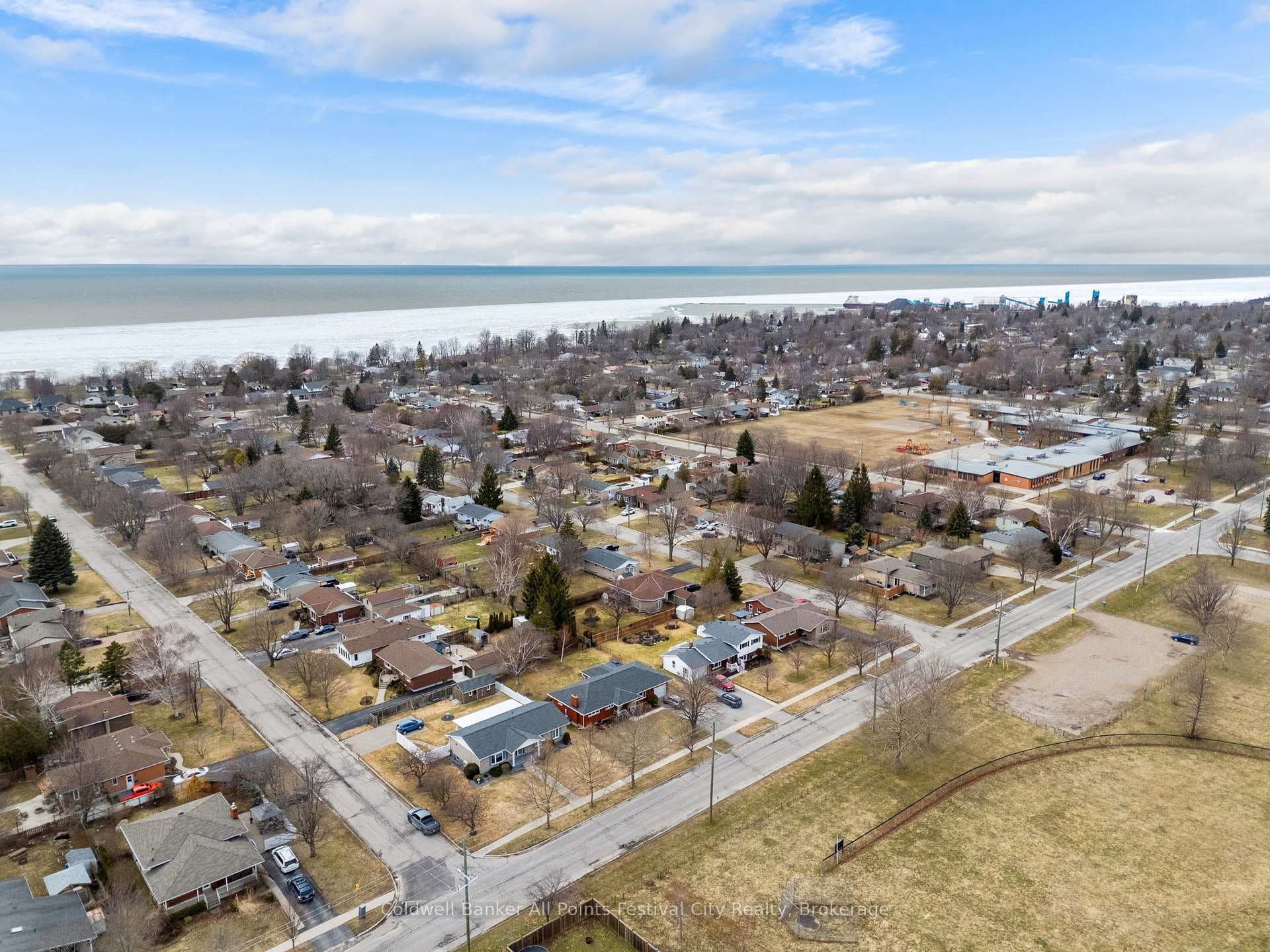 318 Eldon Street photo 47