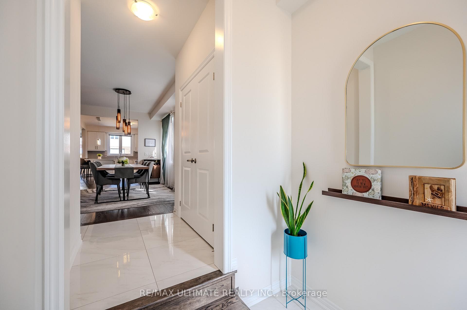 121 Haldimand Street photo 5