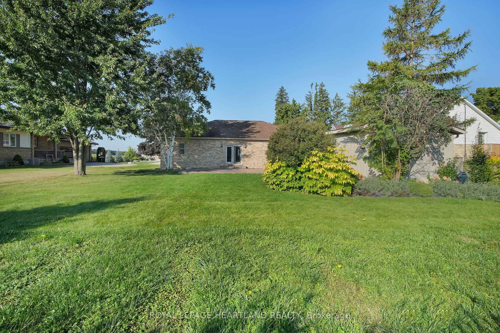 532 Carling Street photo 8