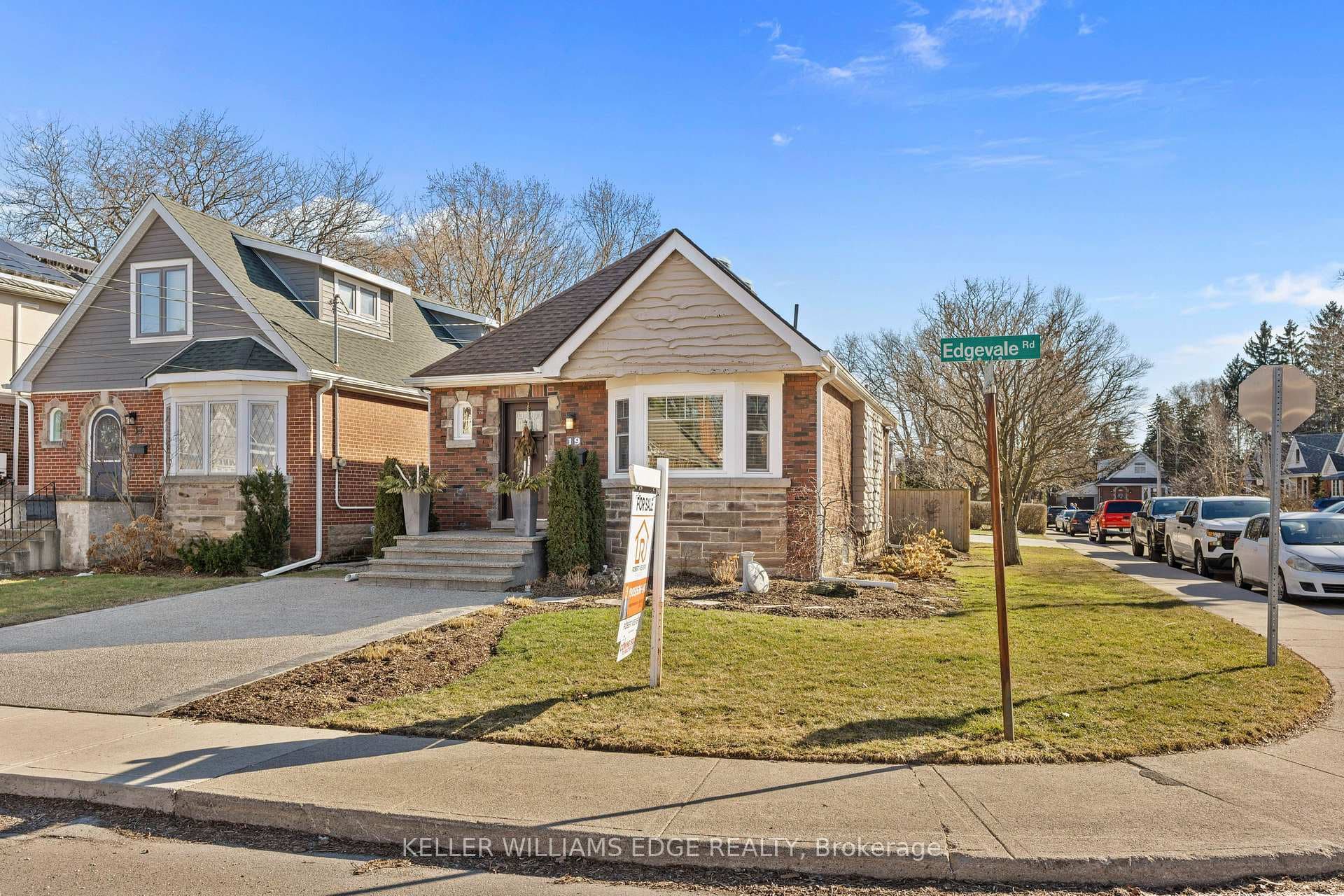 19 EDGEVALE Road photo 2