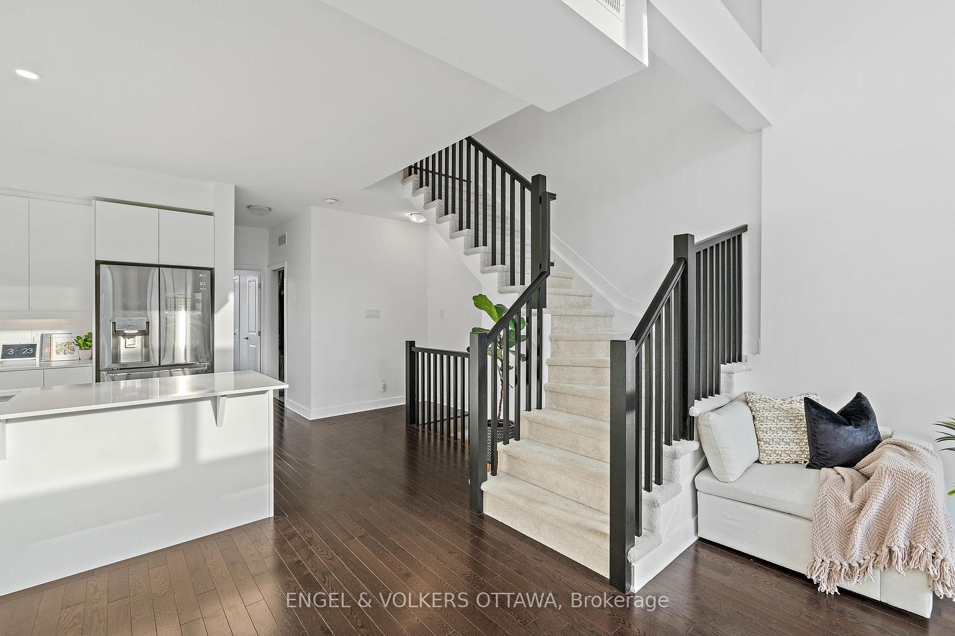 507 Crescendo Private N/A photo 15