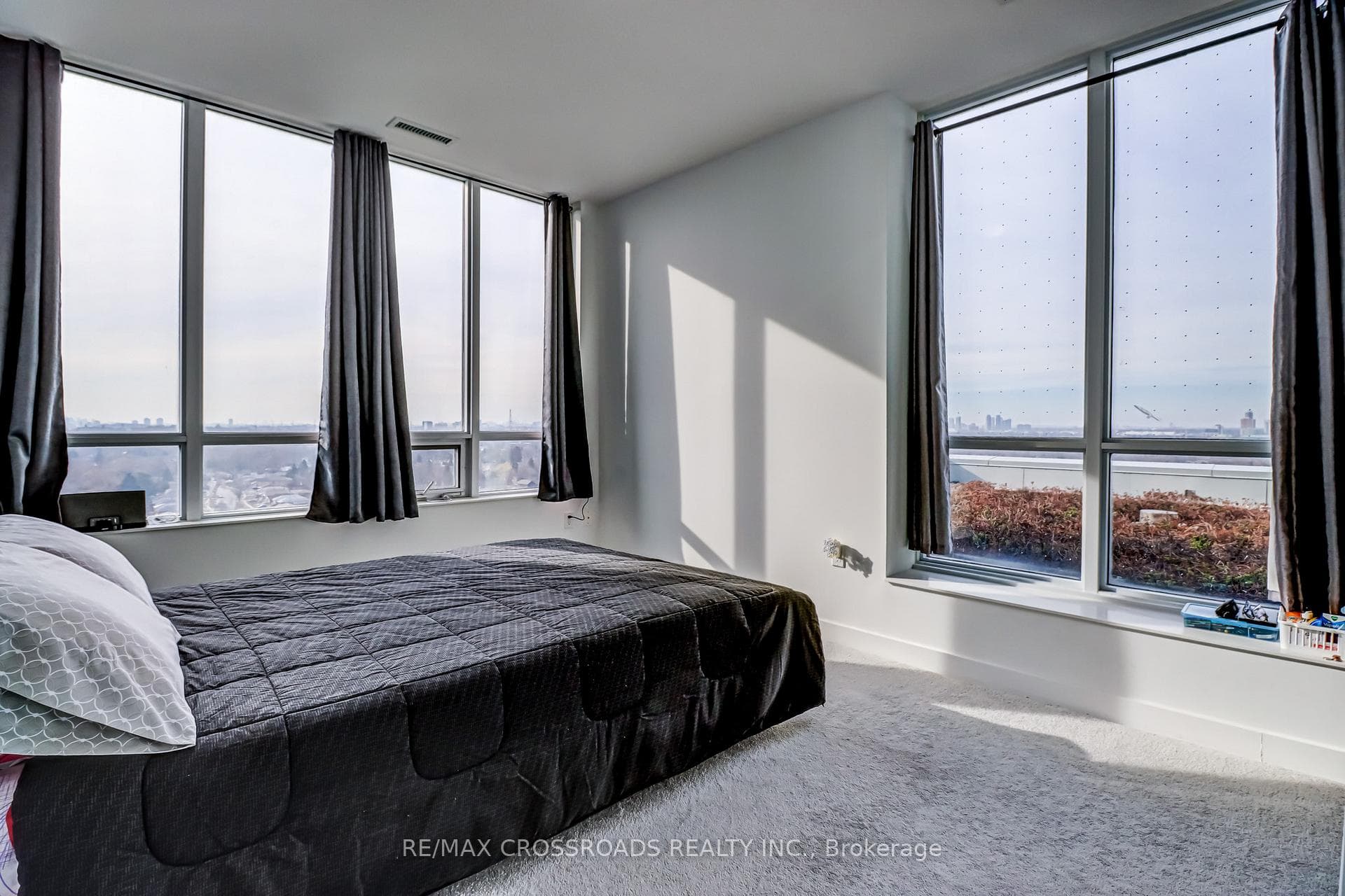 1346 Danforth Road Unit 1611 photo 19