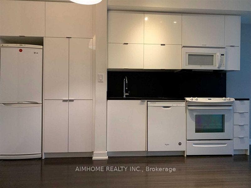 151 Dan Leckie Way Unit 206 photo 10