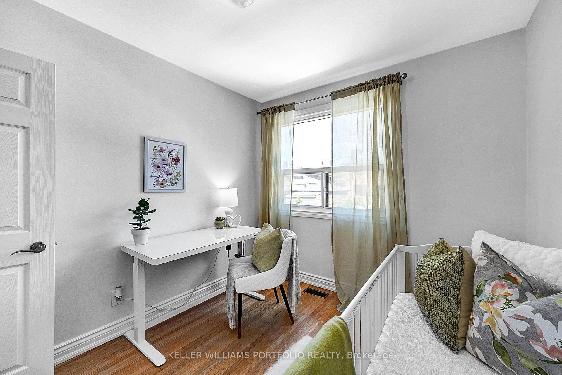 2 Donald Avenue photo 20