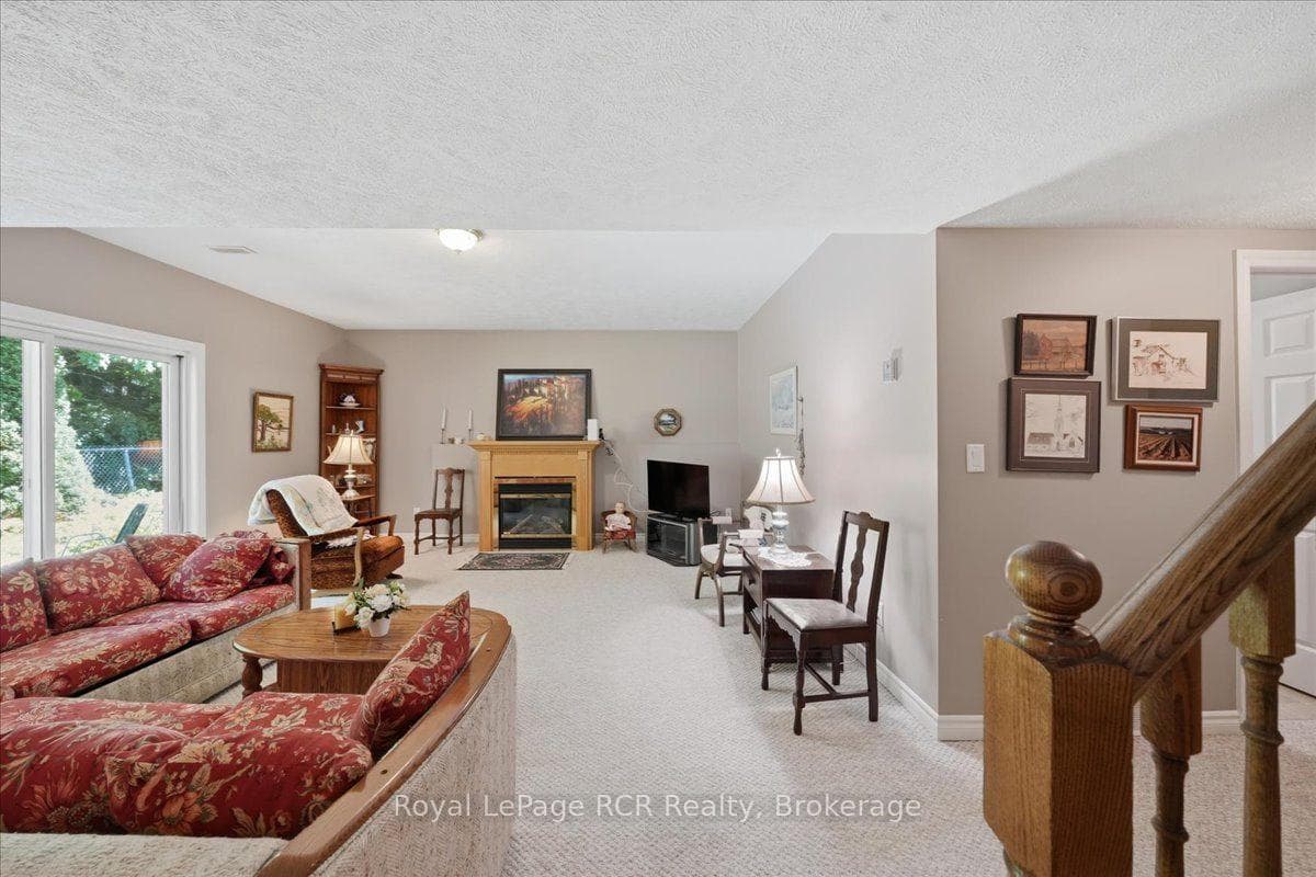 255 2nd Avenue photo 32