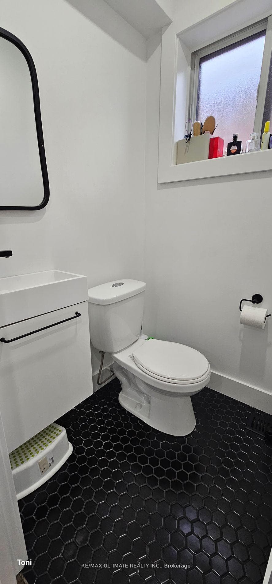 55 Gotham Court Unit UPPER photo 8