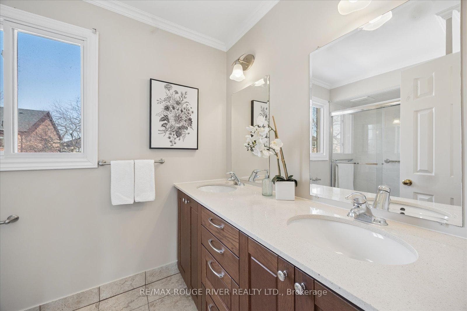 598 Maitland Drive photo 21