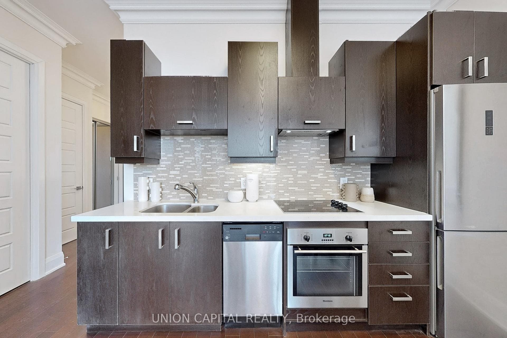 28 Uptown Drive Unit PH01 photo 10