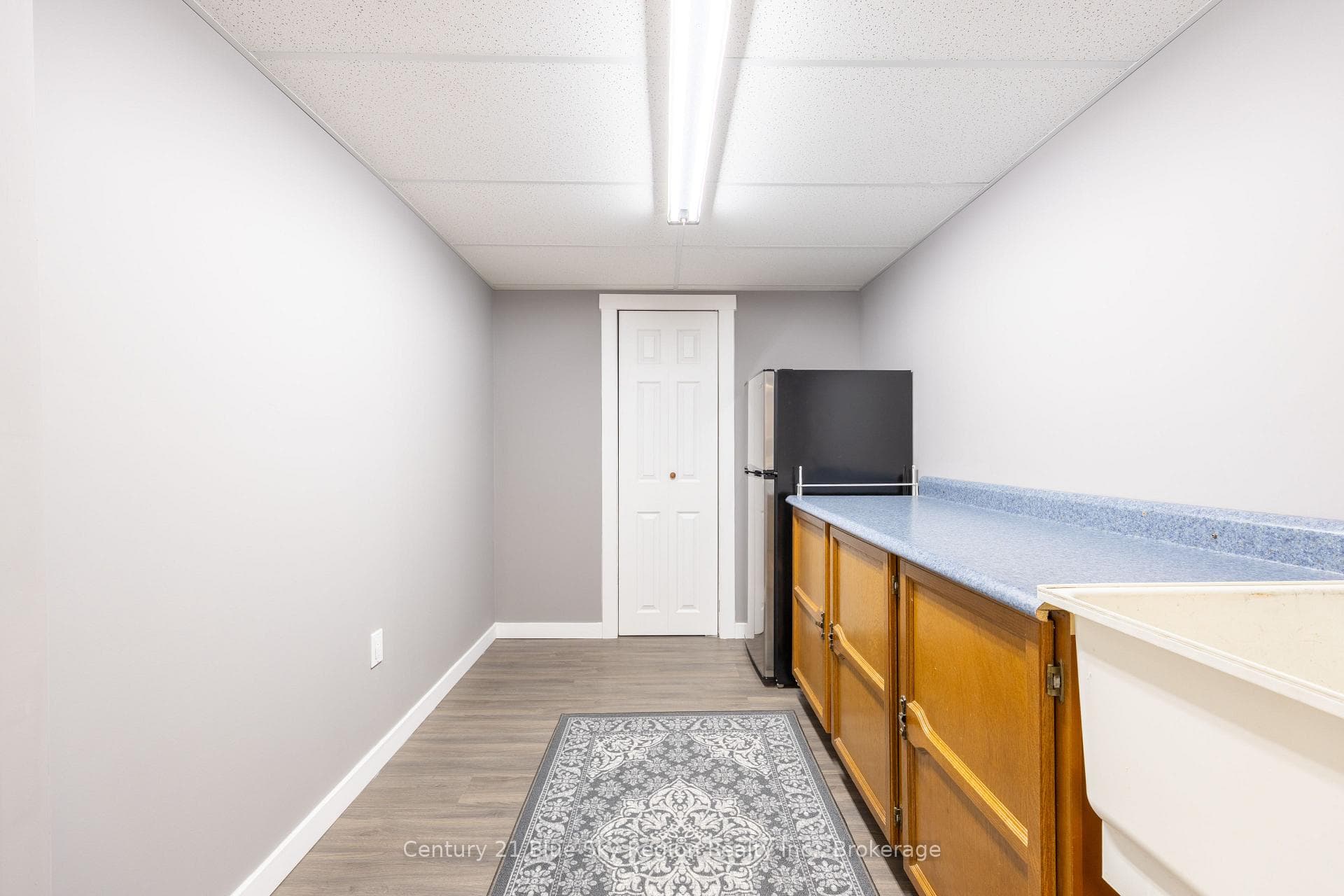 652 Baywood Road photo 27