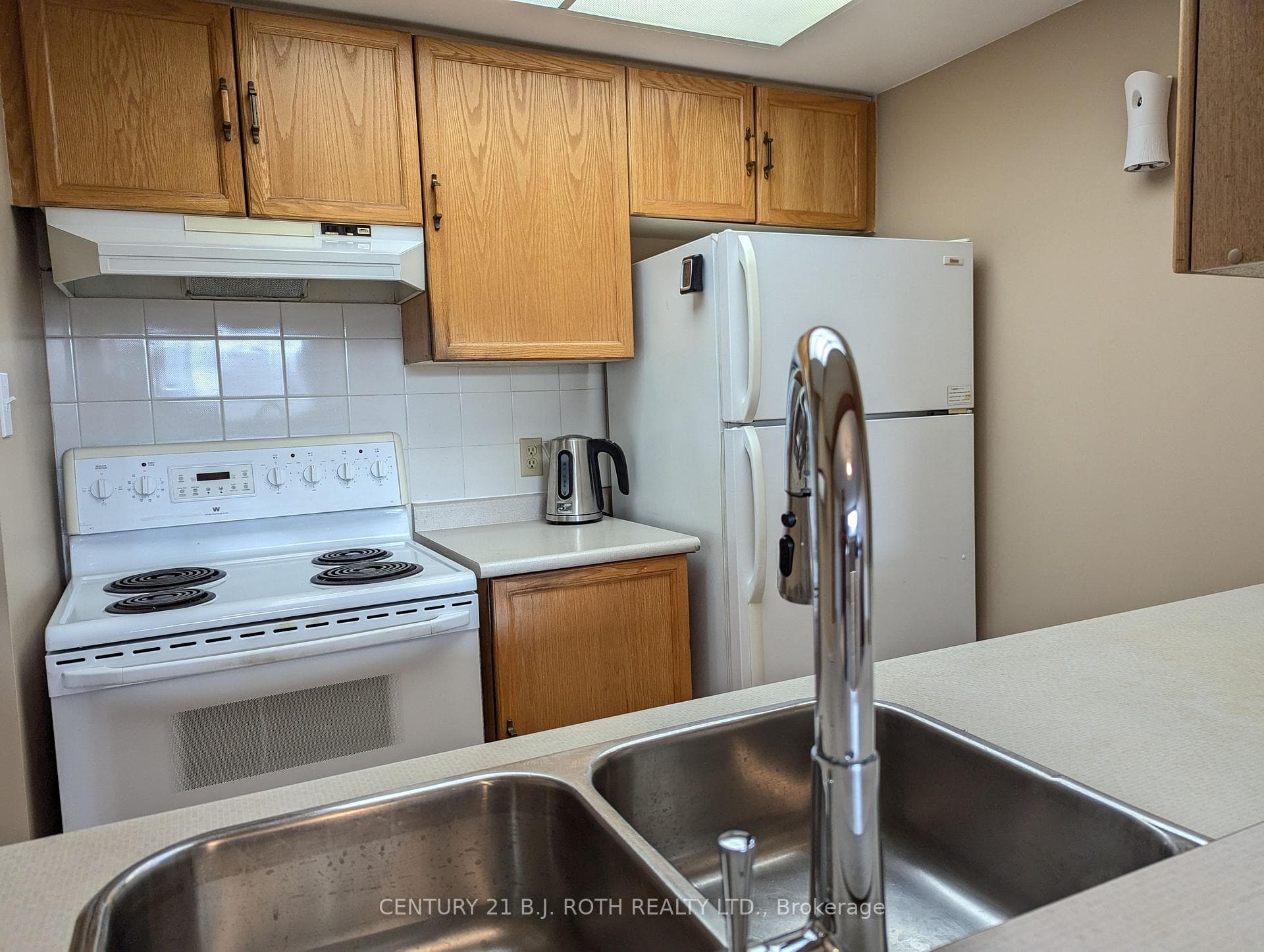 8351 Mclaughlin Road Unit 302 photo 13