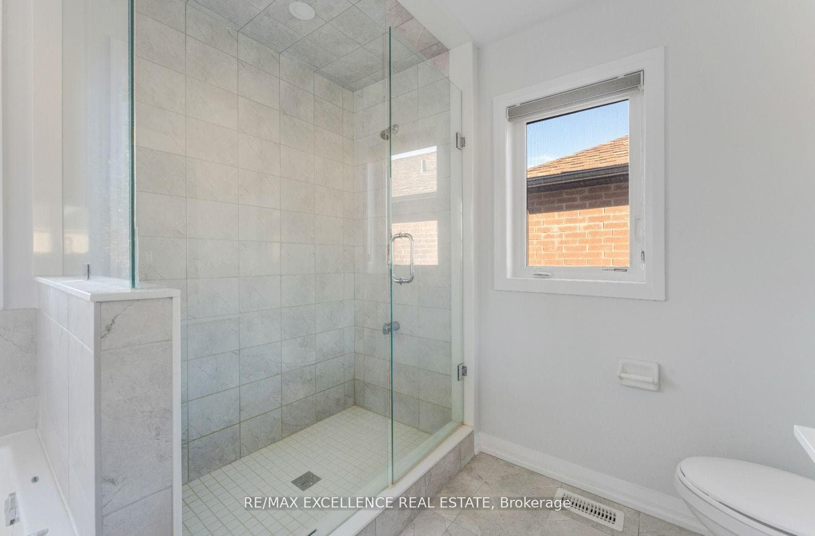 806 Sobeski Avenue photo 23