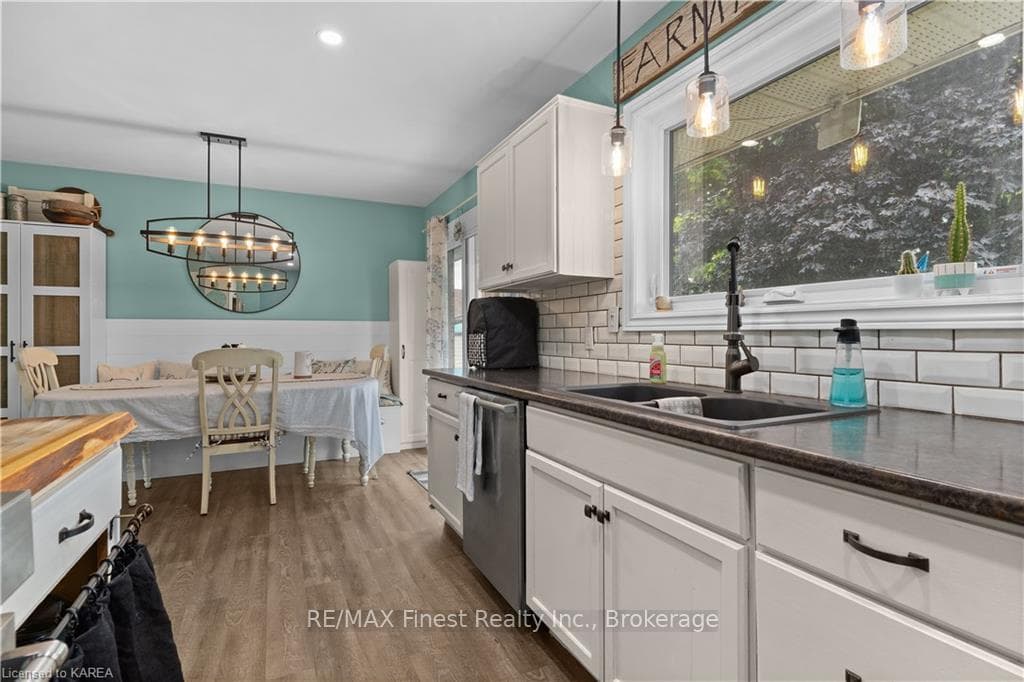 47 SHERWOOD Avenue photo 13