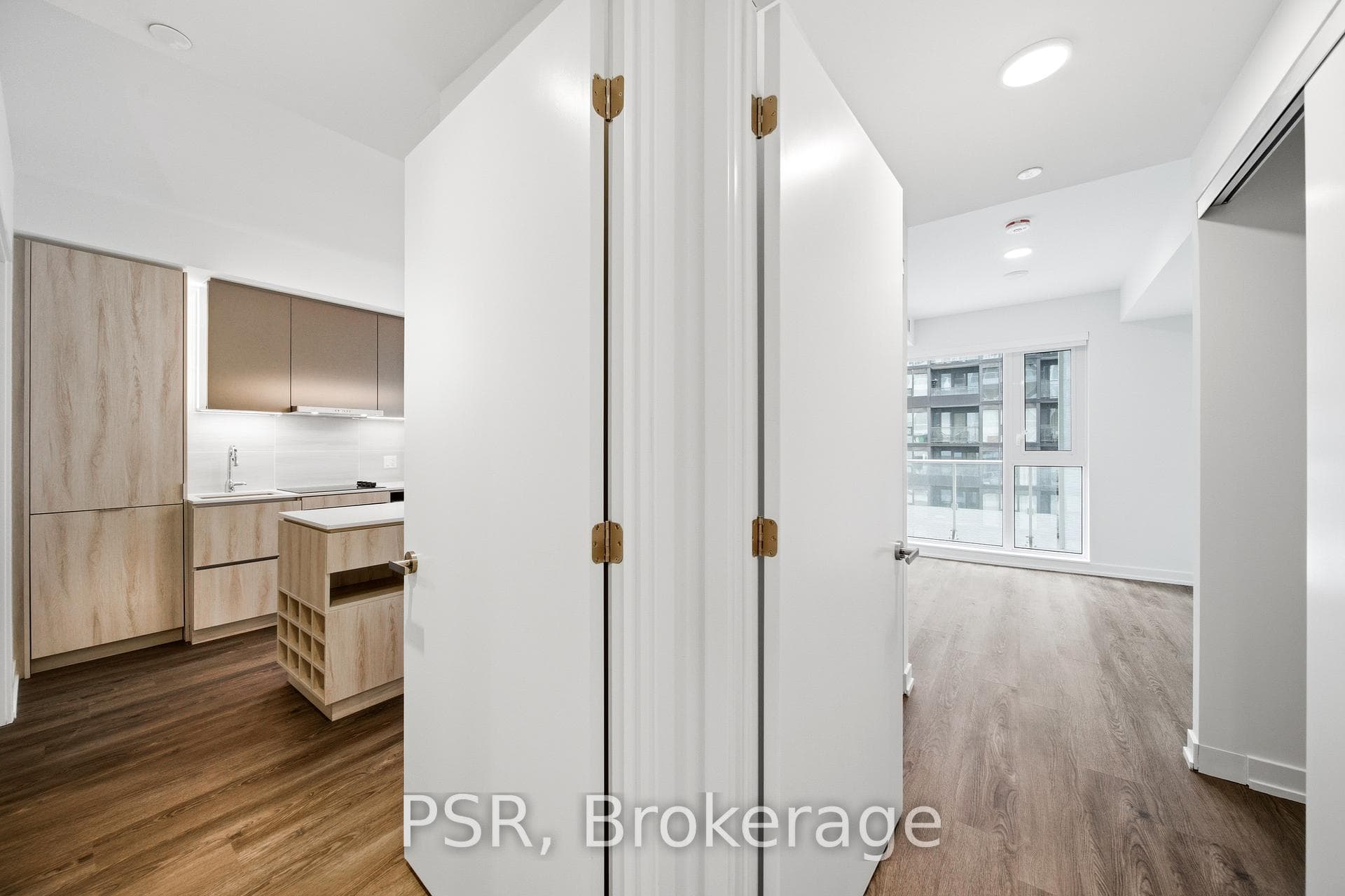 70 Ordnance Street Unit 1802 photo 16