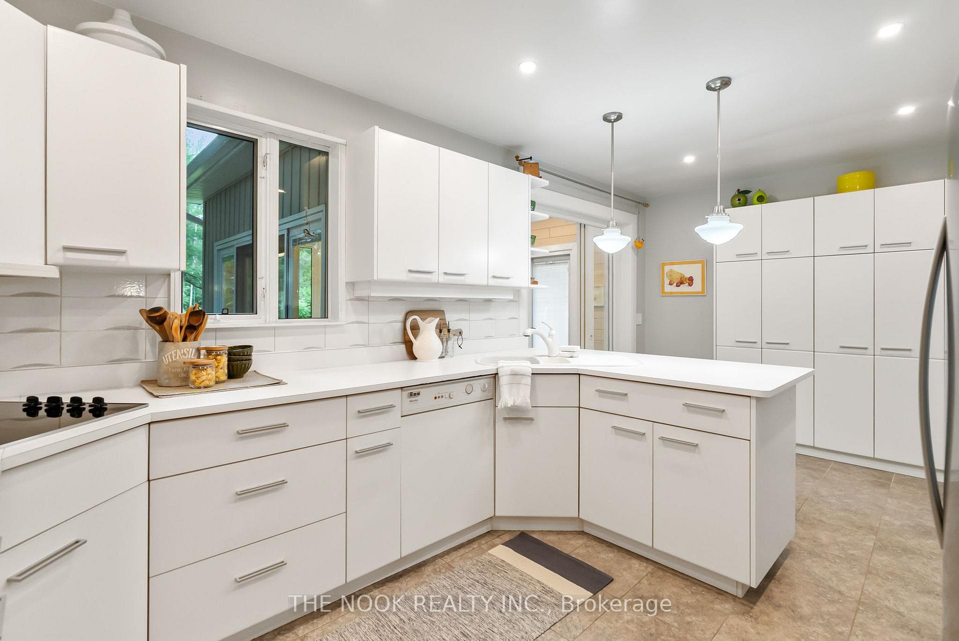 50 MILLVILLE Avenue photo 13
