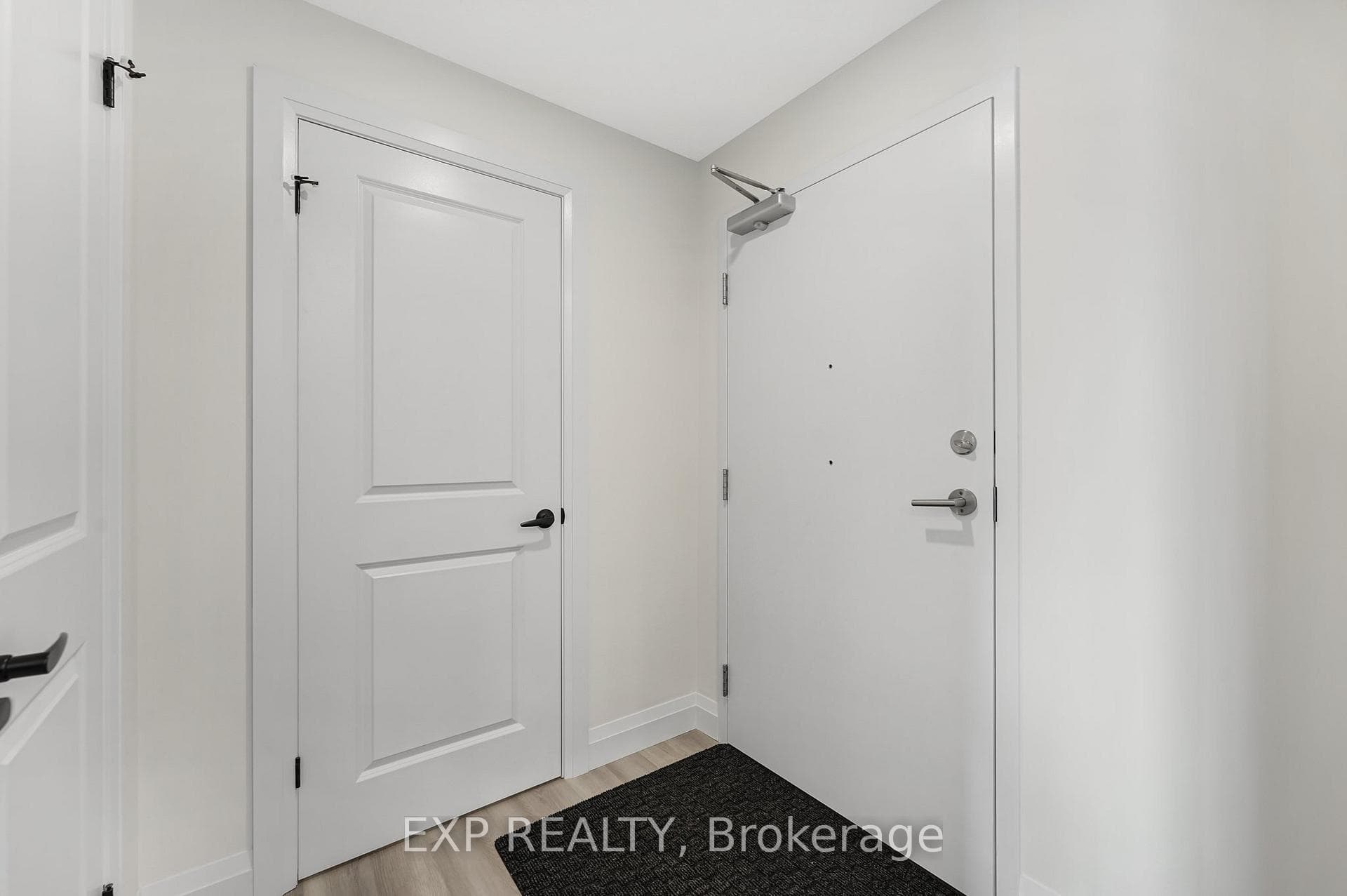 99 B Farley Road Unit 407 photo 3