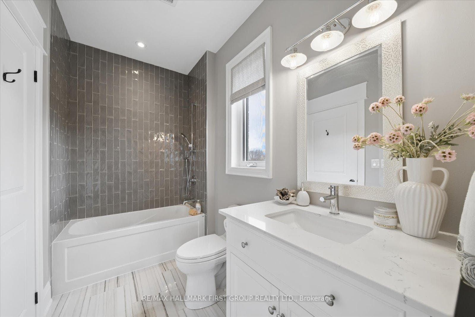 93 Colston Avenue photo 24