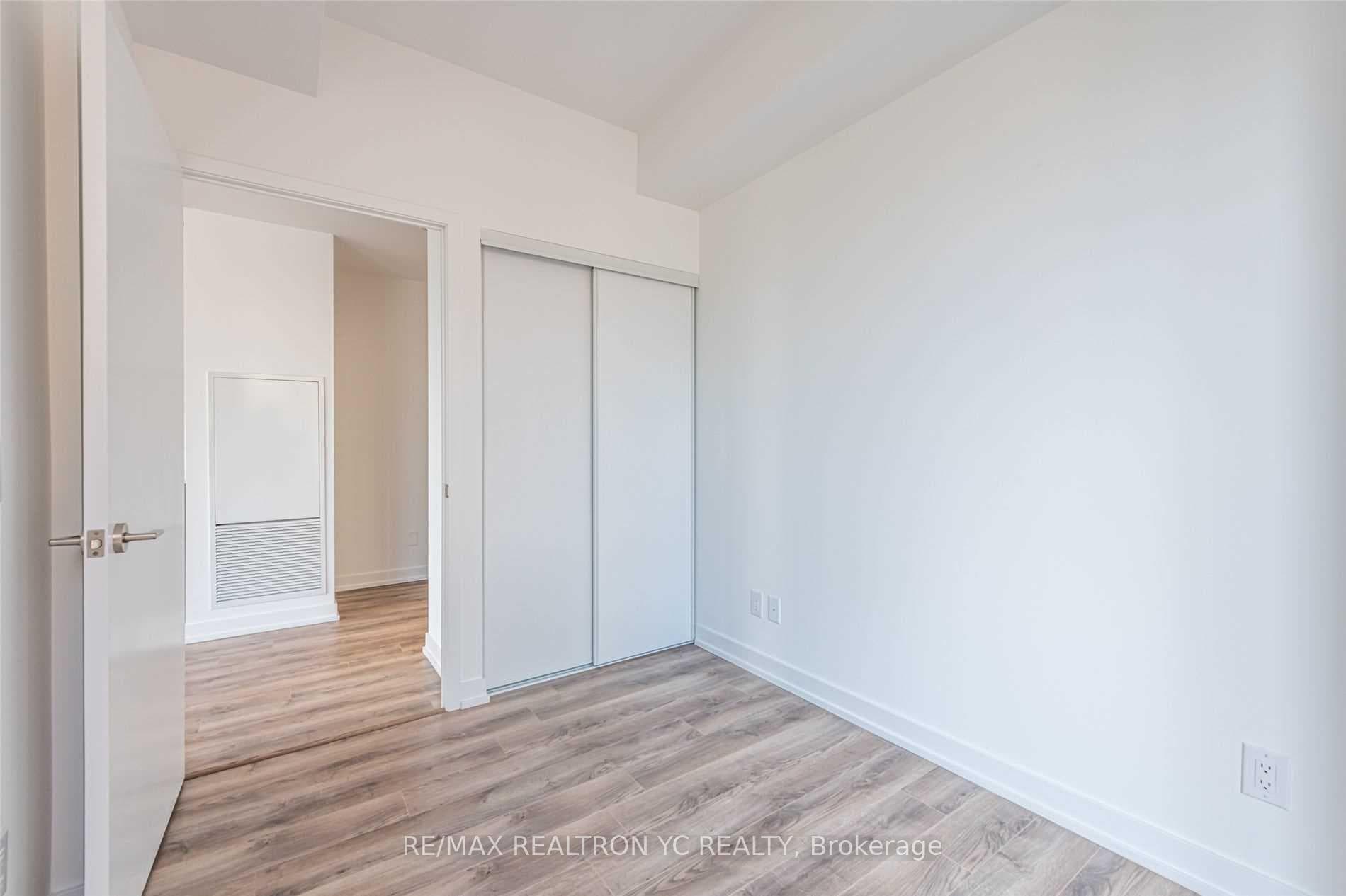 20 Edward Street Unit 717 photo 9