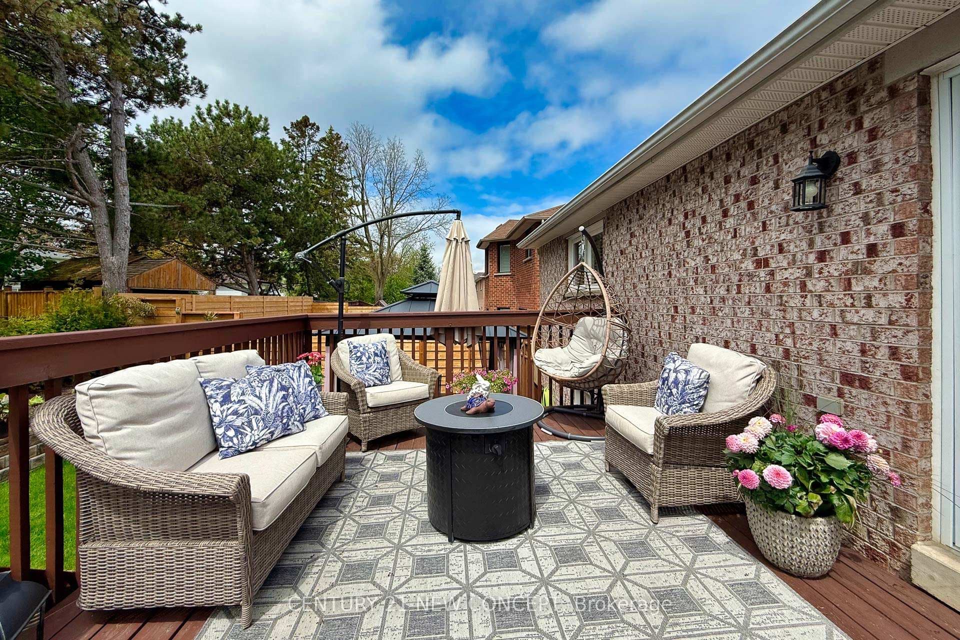 32 Strawberry Hill Court photo 41