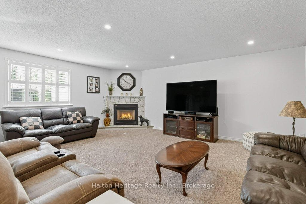 478 East 37th Street photo 15