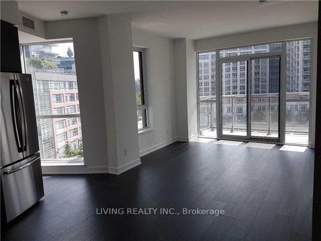 50 Bruyeres Mews Unit 616 photo 3