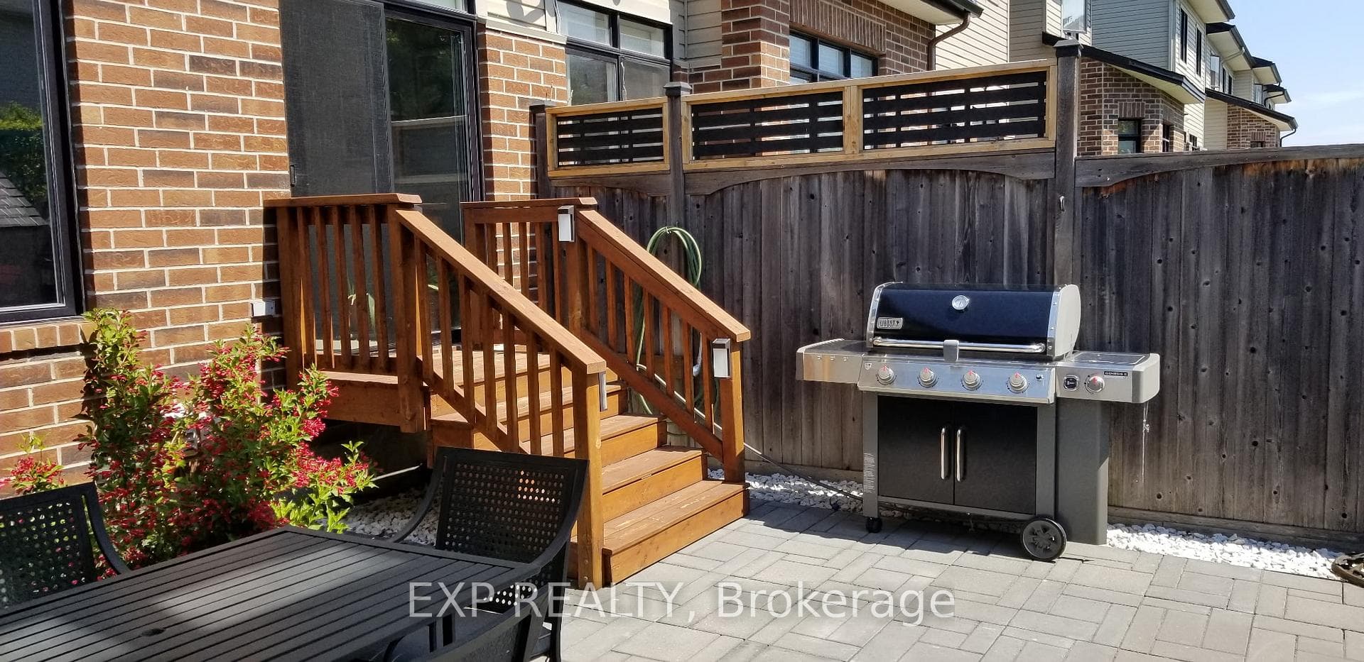 1004 Ottenbrite Crescent photo 33