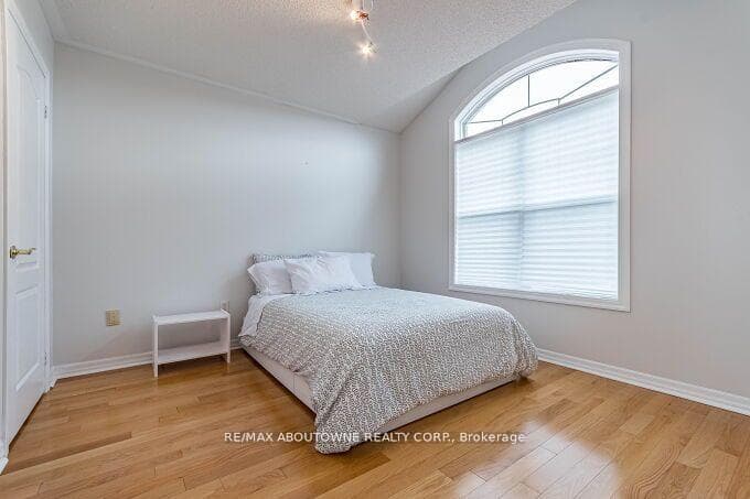 2434 Westoak Trails Boulevard photo 25