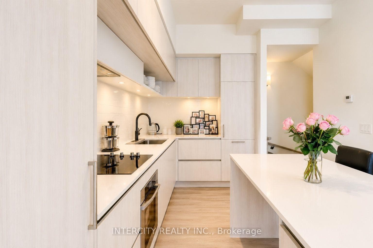 11 David Eyer Road Unit 1504 photo 6