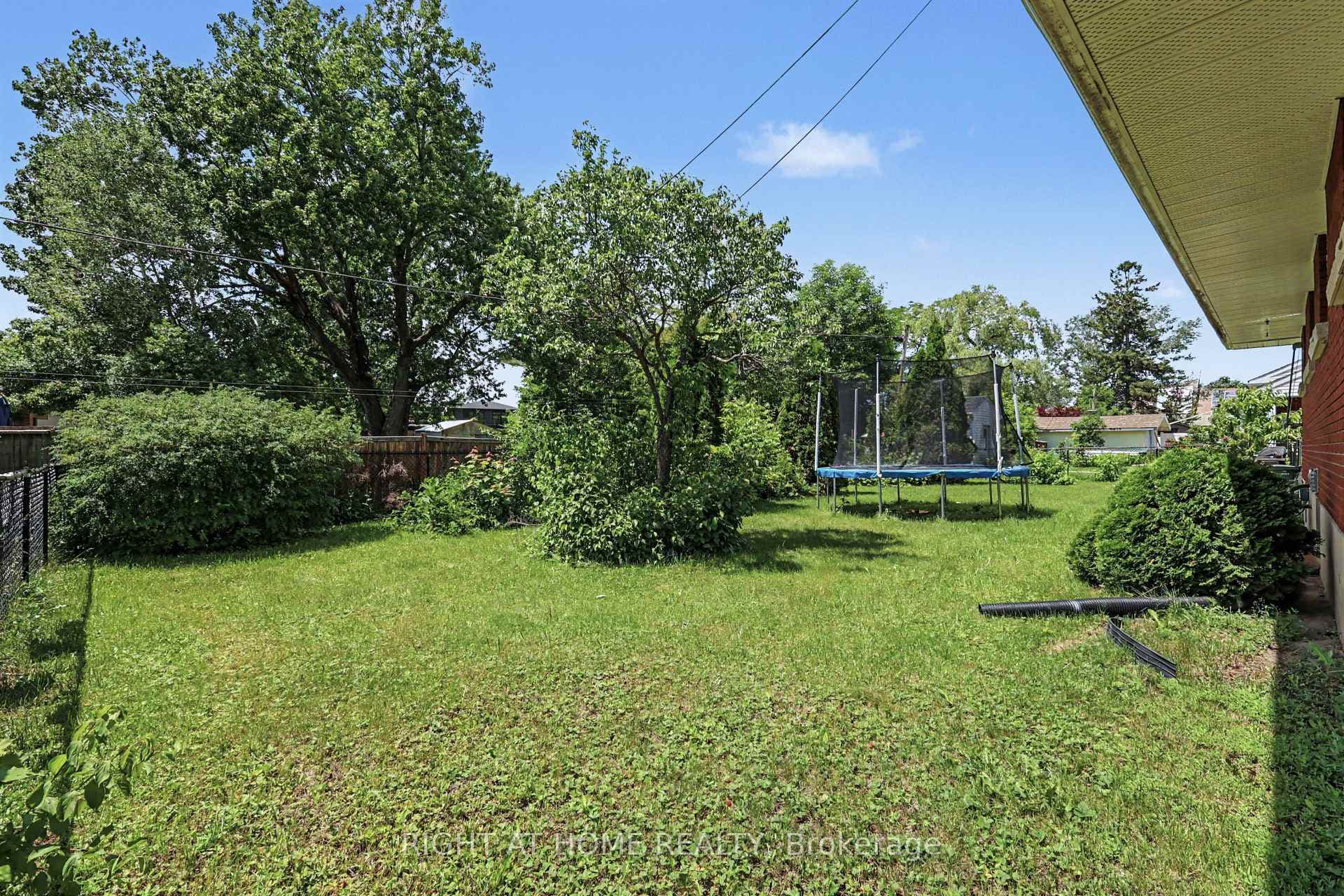 1640 FISHER Avenue photo 23