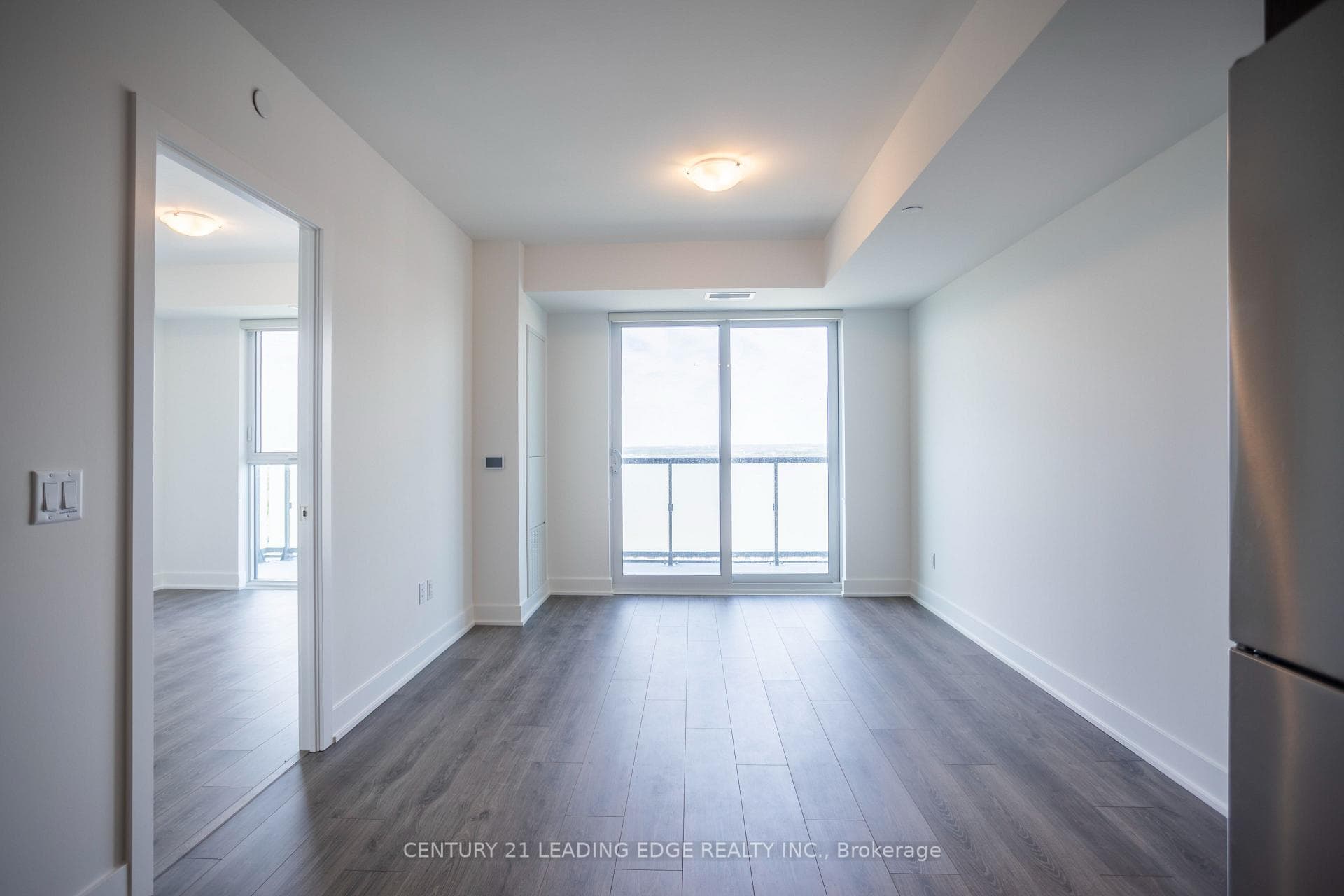 2545 Simcoe Street Unit 2610 photo 15