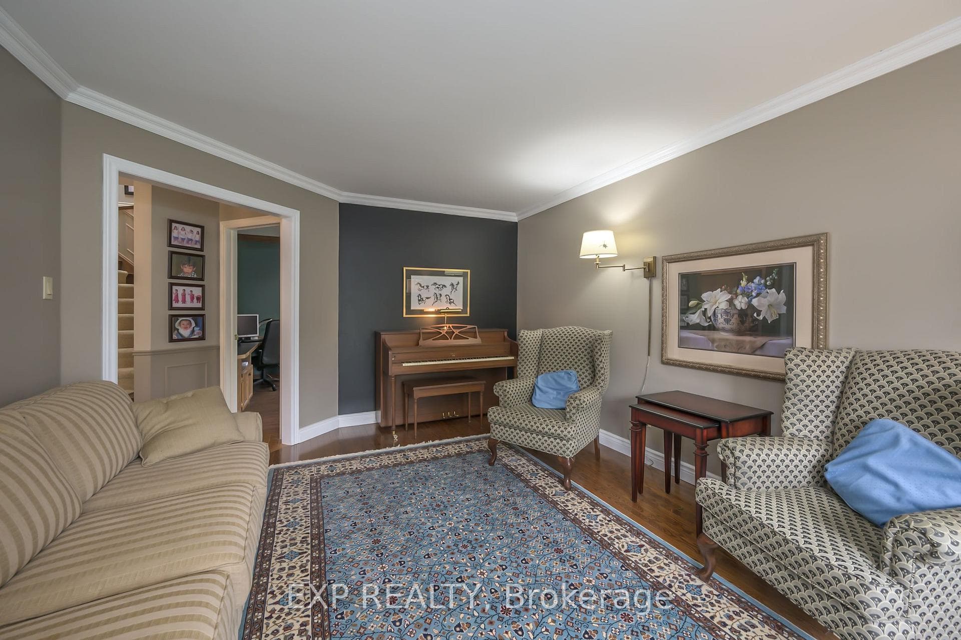 43 Glenridge Crescent photo 13