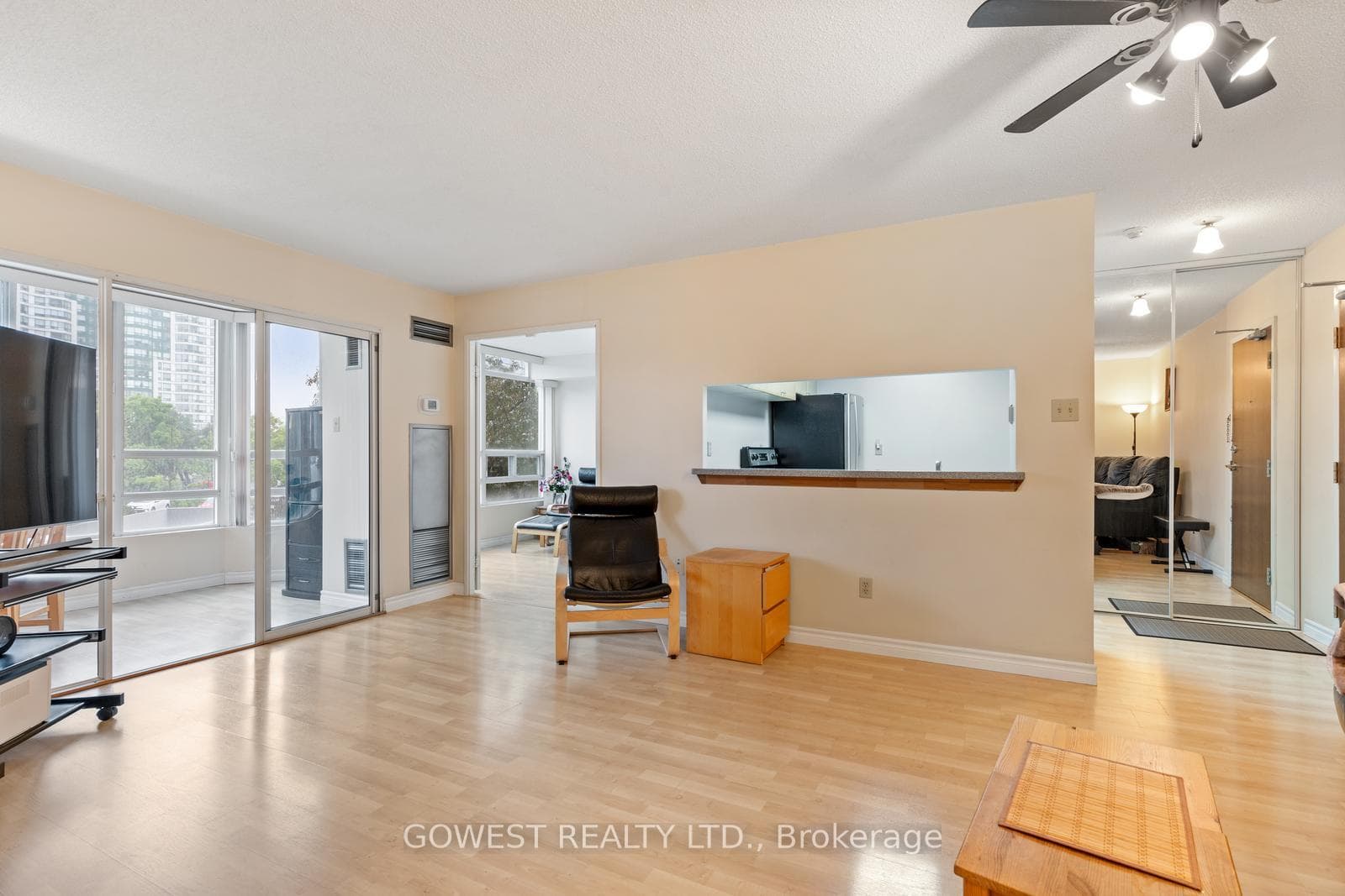 50 Kingsbridge Garden Circle Unit 210 photo 6