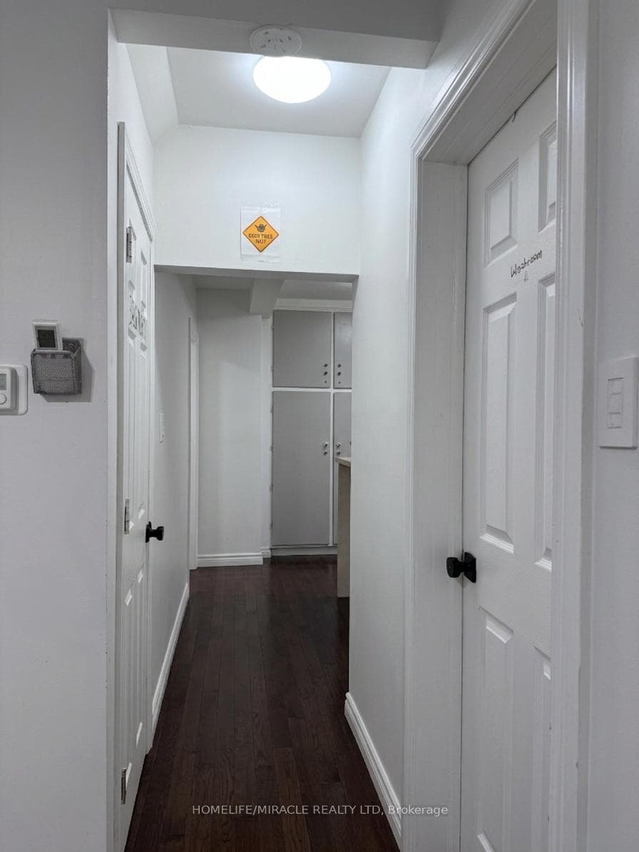 279 Mountain Street photo 8