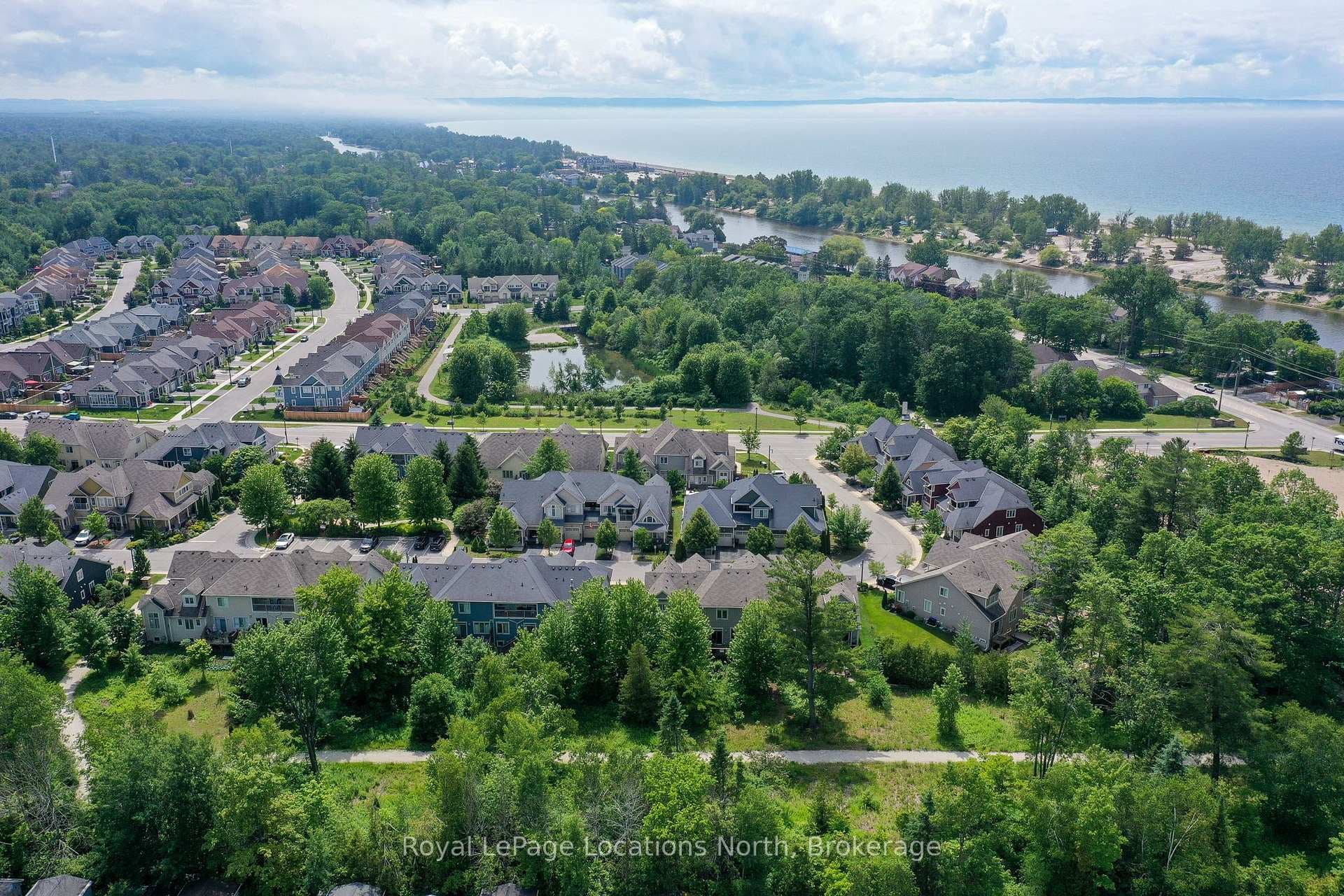 2 kms of Trails w/n Subdivision + Close to Bay
